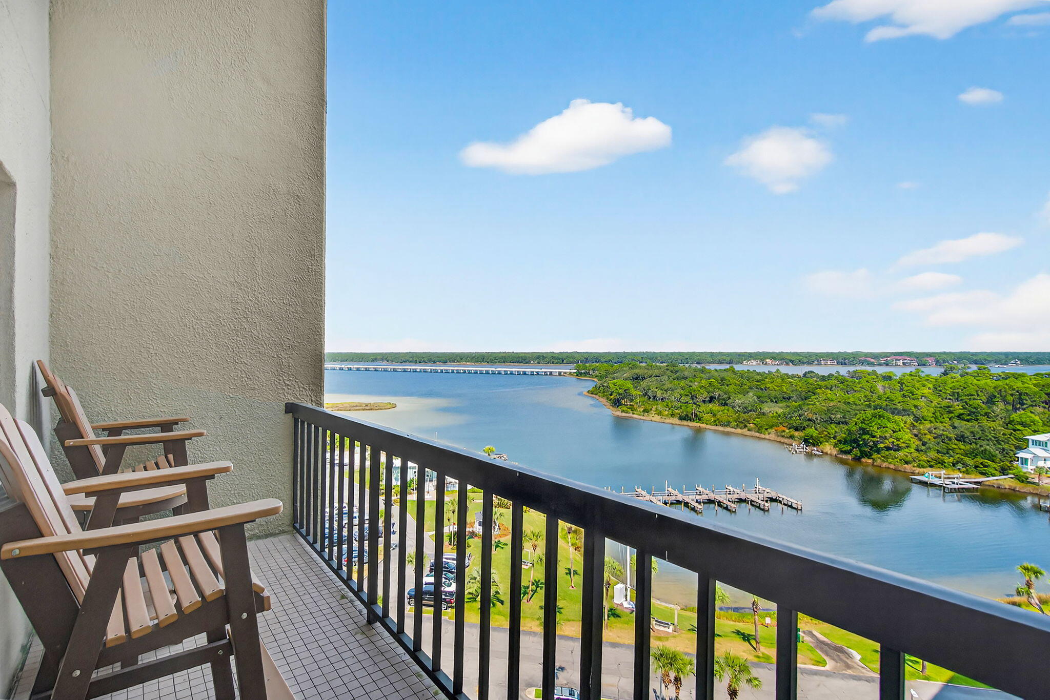 PINNACLE PORT - Residential