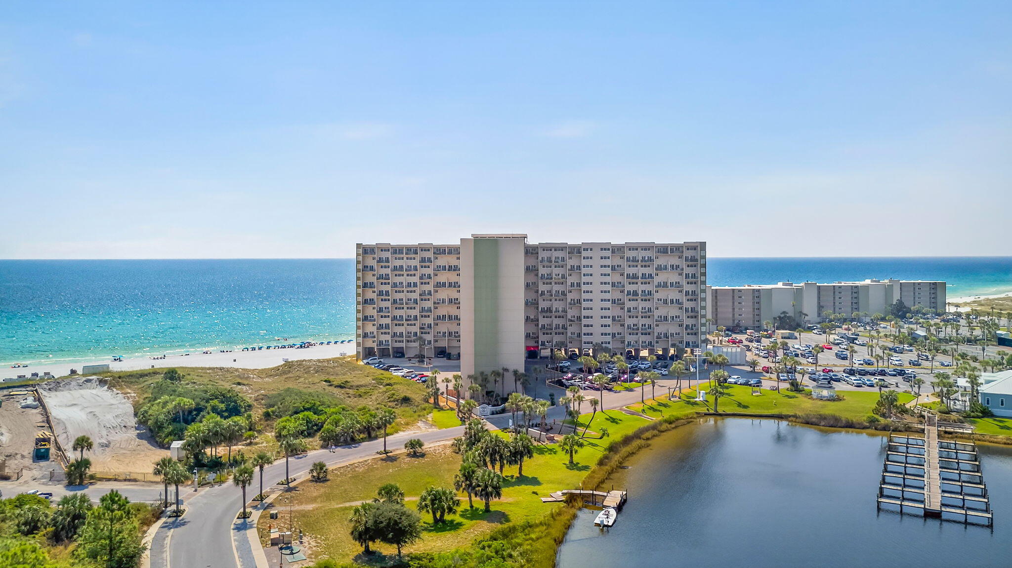 PINNACLE PORT - Residential