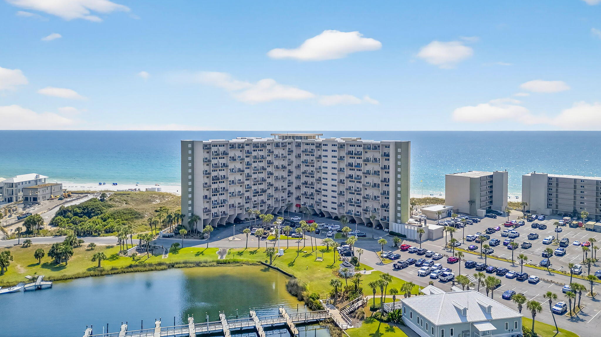 PINNACLE PORT - Residential