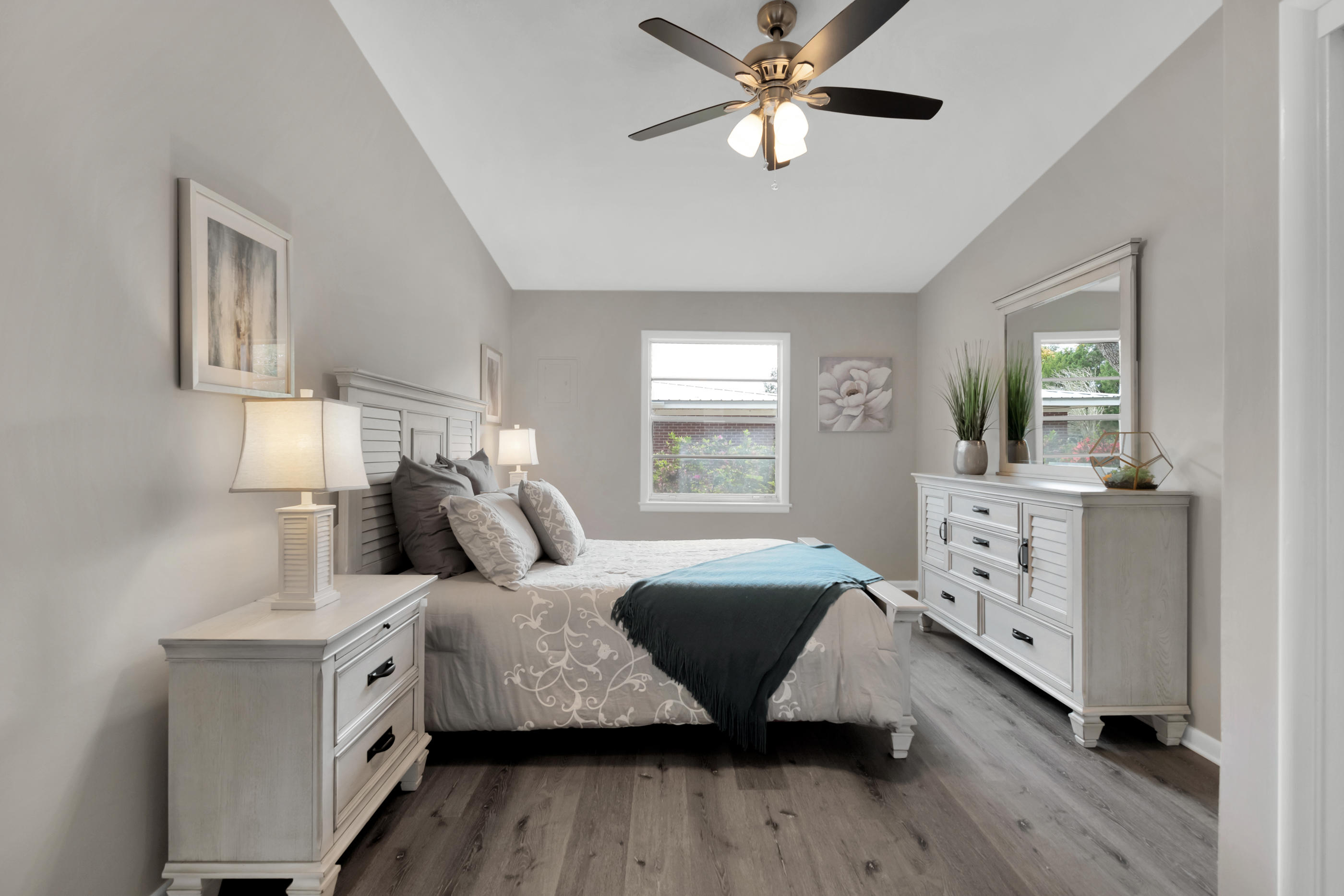 VESTA HEIGHTS 3RD ADDN - Residential