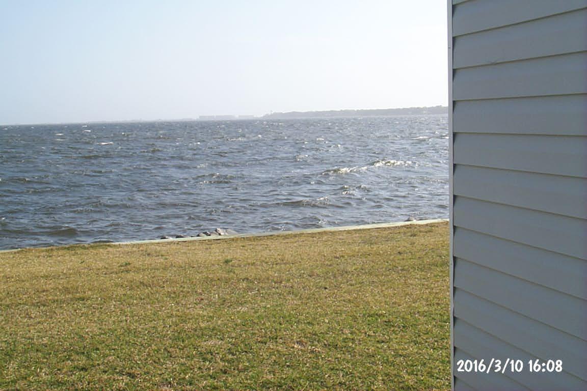 FINISTERRA CONDO - Residential