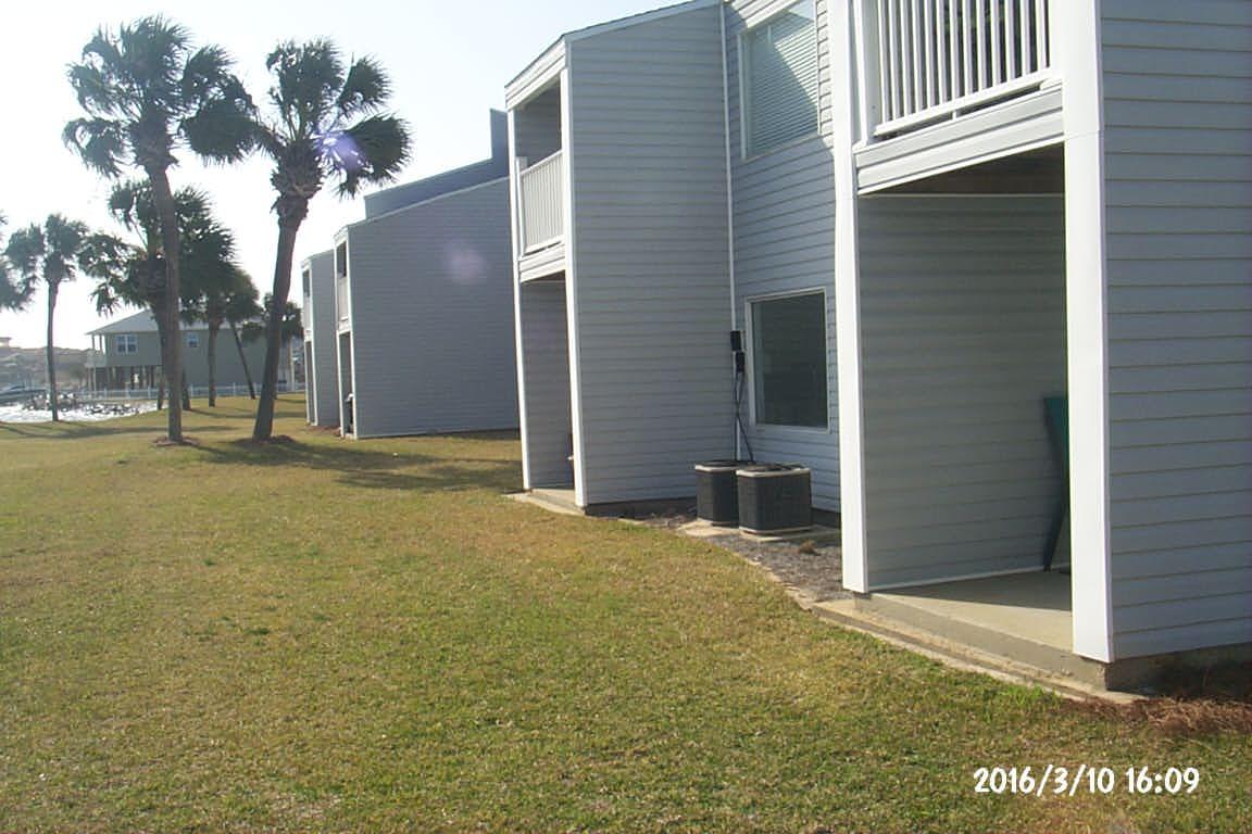 FINISTERRA CONDO - Residential