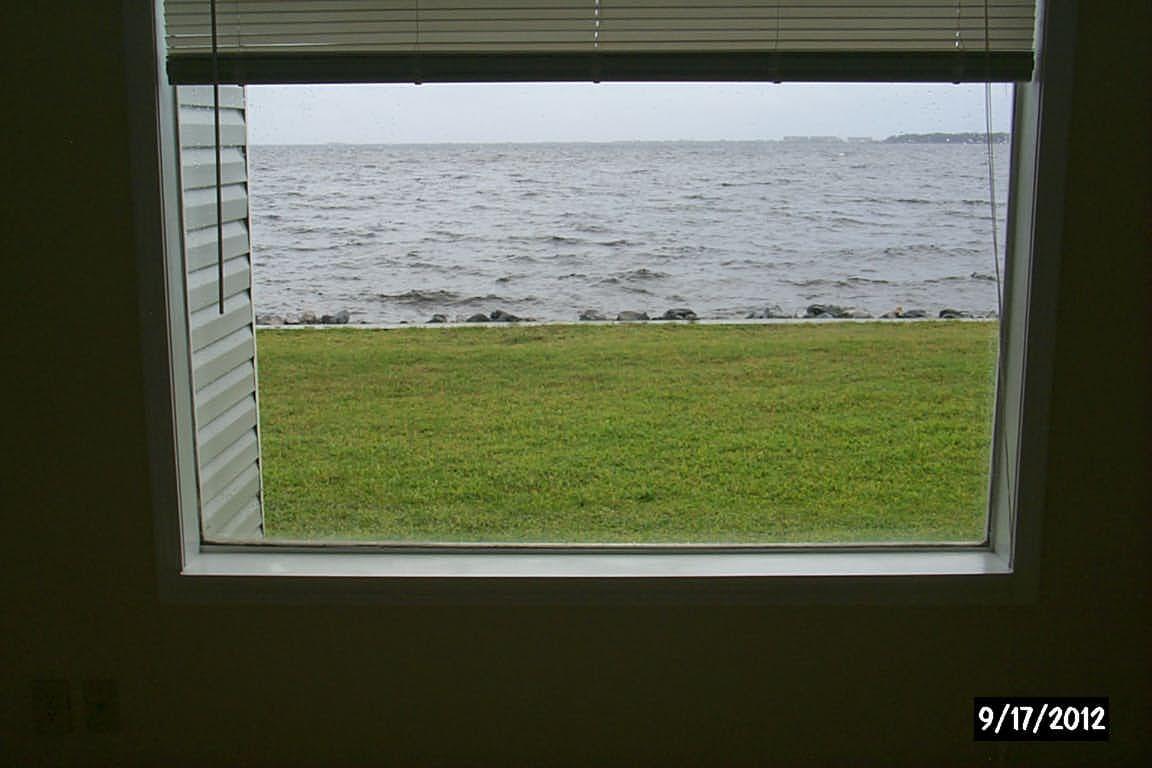 FINISTERRA CONDO - Residential