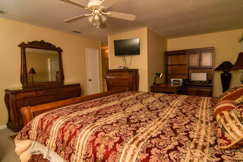 TIMBERLAKE ESTATES - Residential