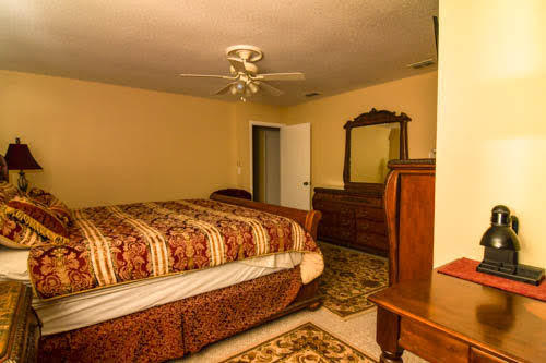 TIMBERLAKE ESTATES - Residential