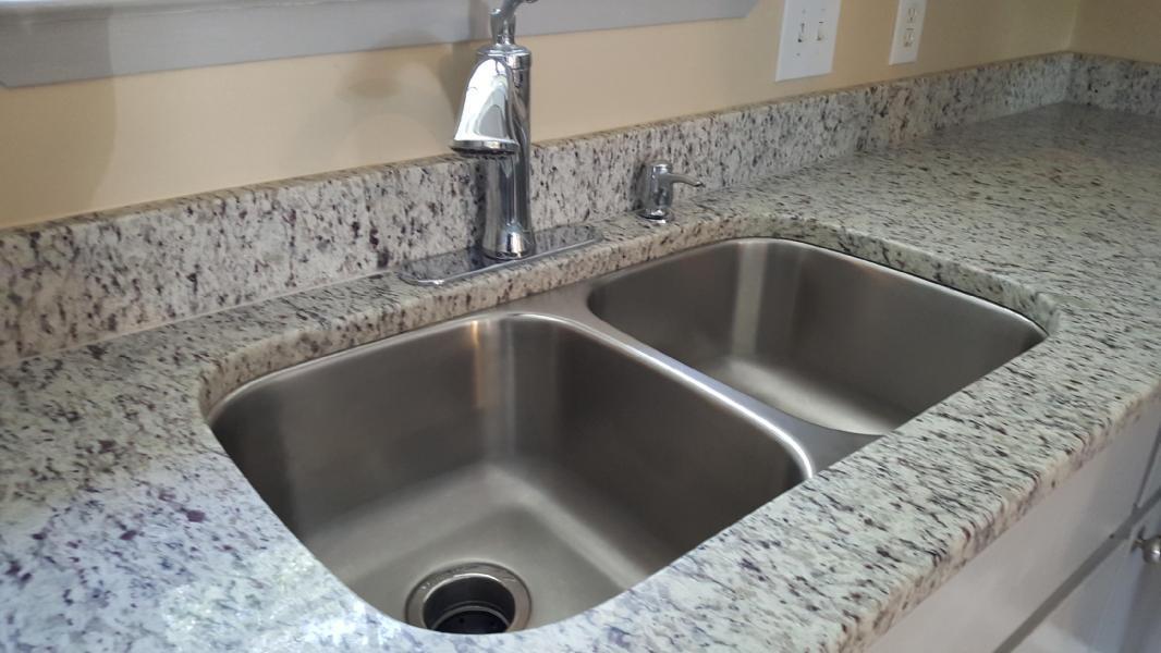 TIMBERLAKE ESTATES - Residential