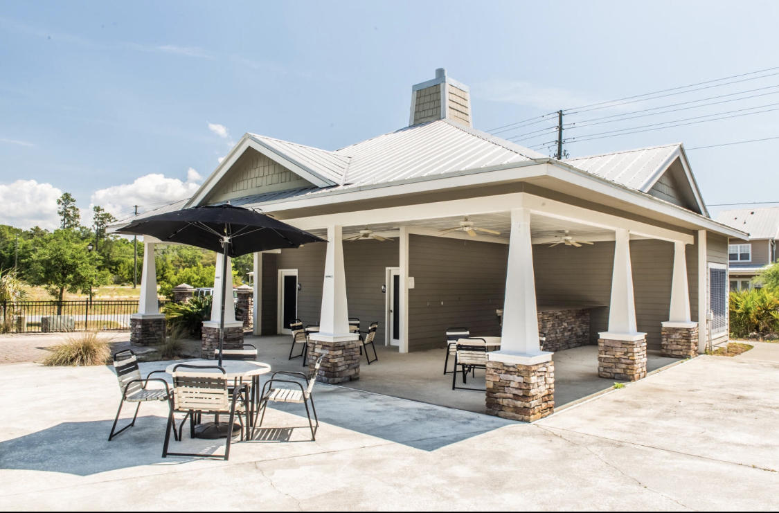 VERANDAS AT FREEPORT - Residential