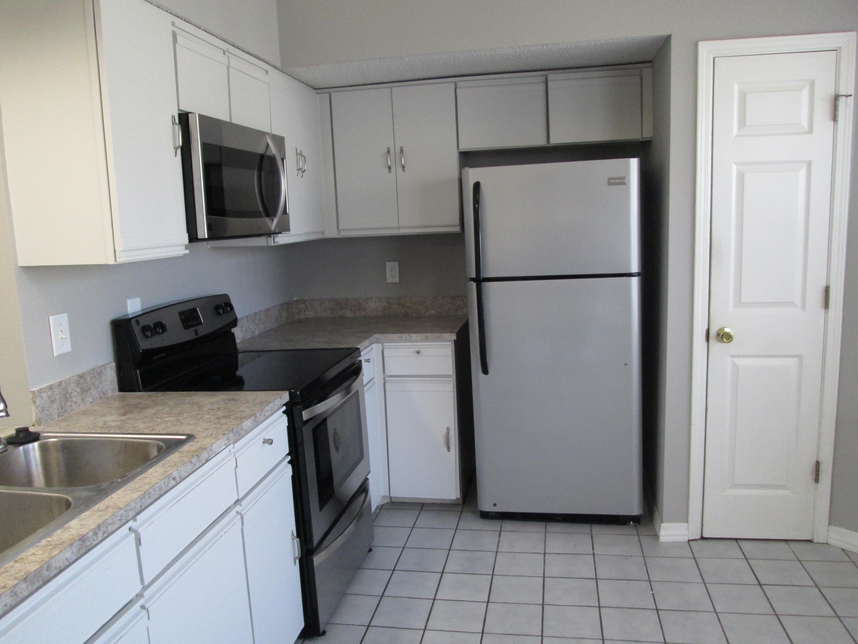 CANTERBURY WOODS 1ST ADDN - Residential