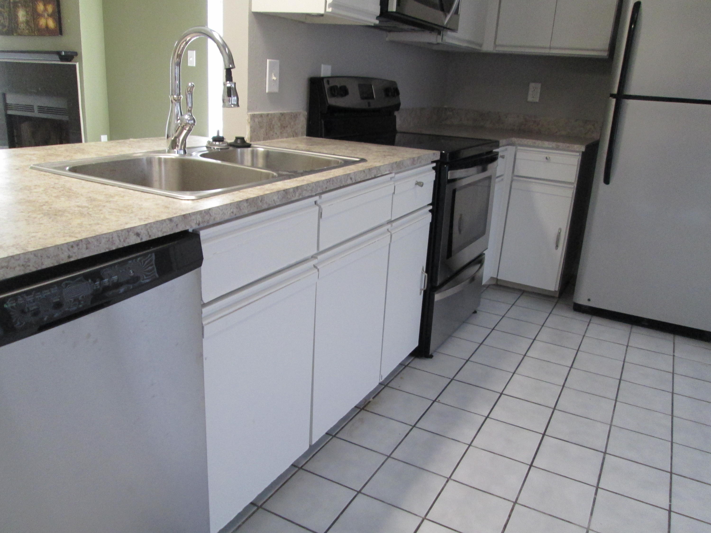 CANTERBURY WOODS 1ST ADDN - Residential