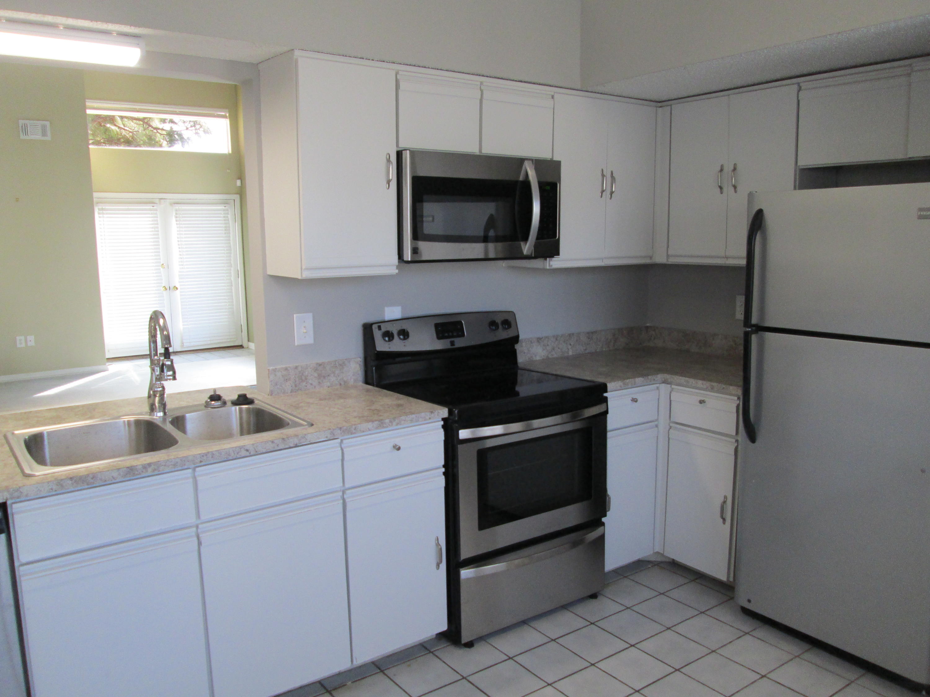 CANTERBURY WOODS 1ST ADDN - Residential