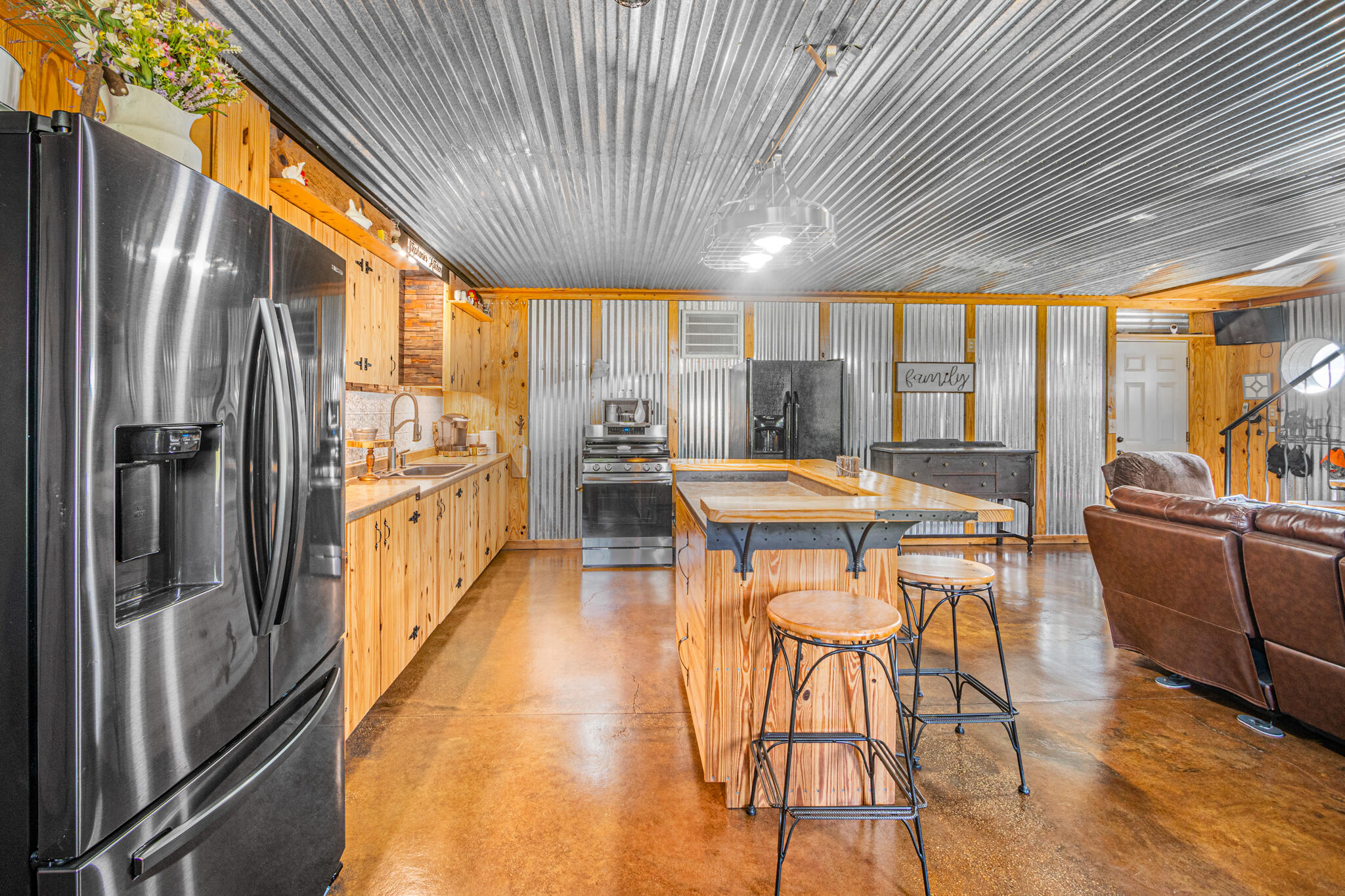 5263 Coy Burgess Loop Loop