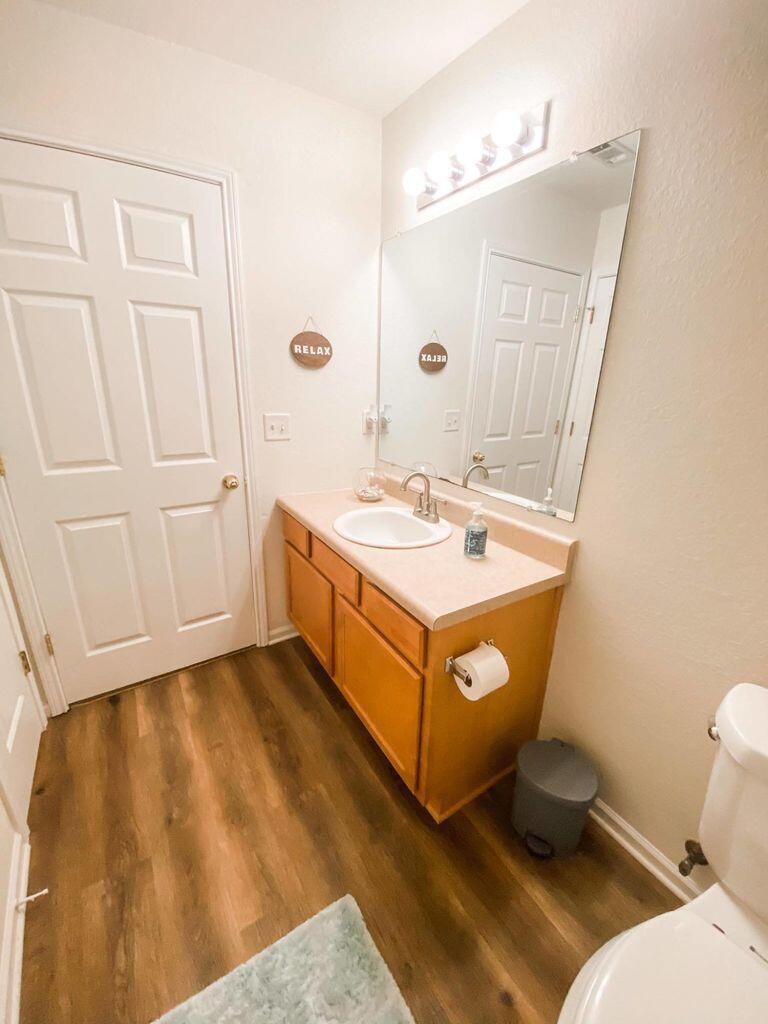 YACHT CLUB OAKS - Residential Lease