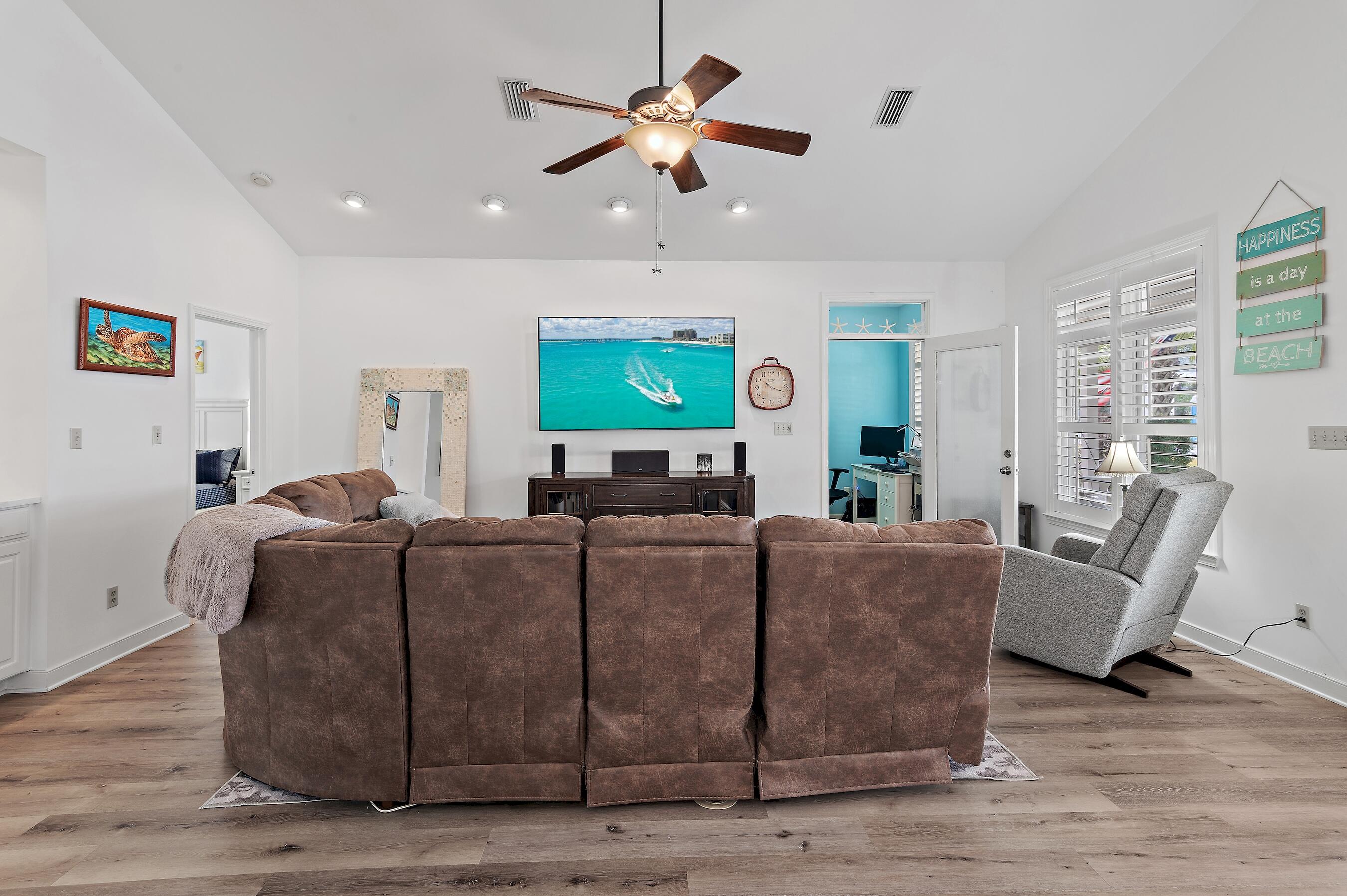 SEA DUNES - Residential