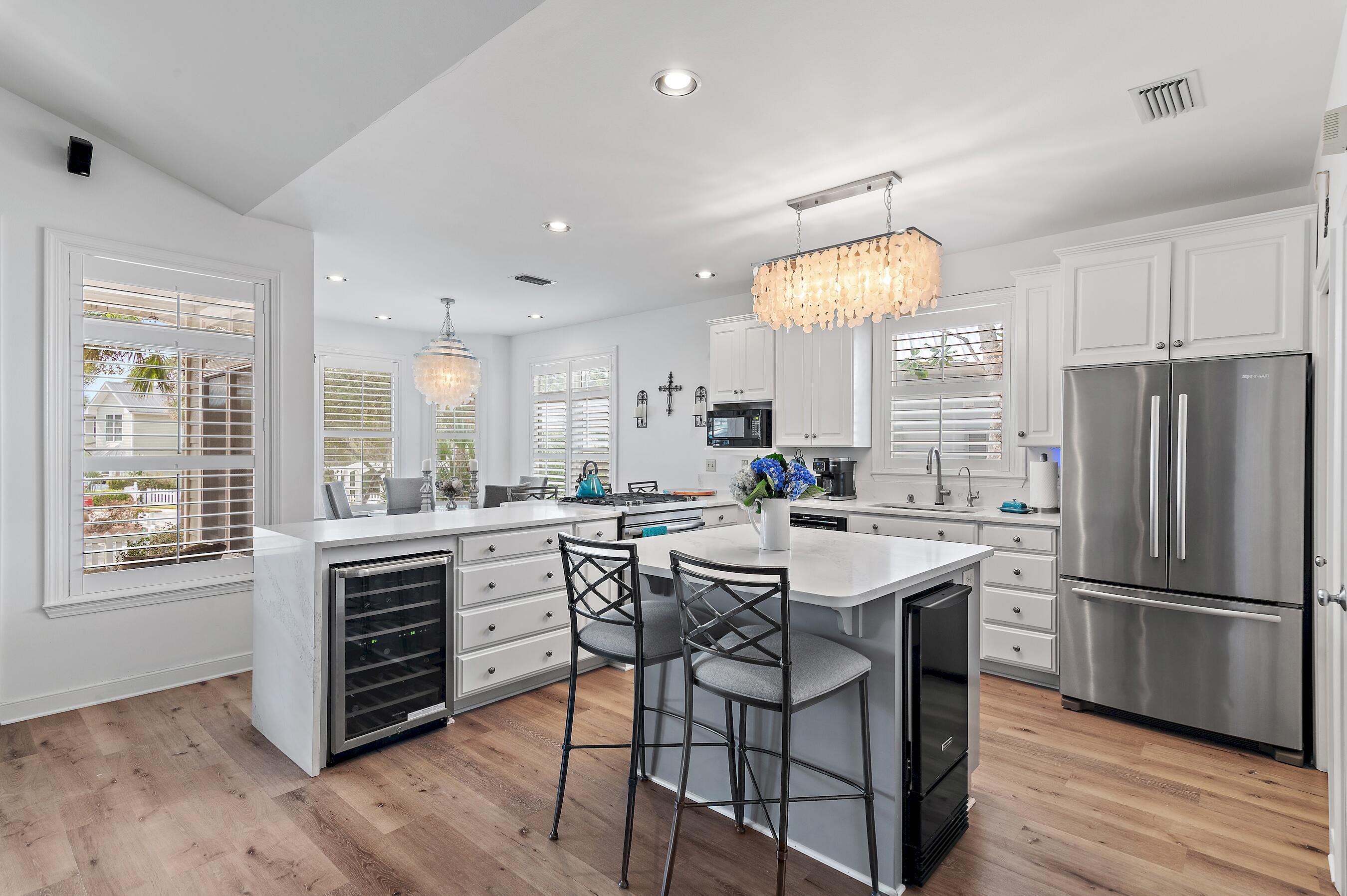 SEA DUNES - Residential