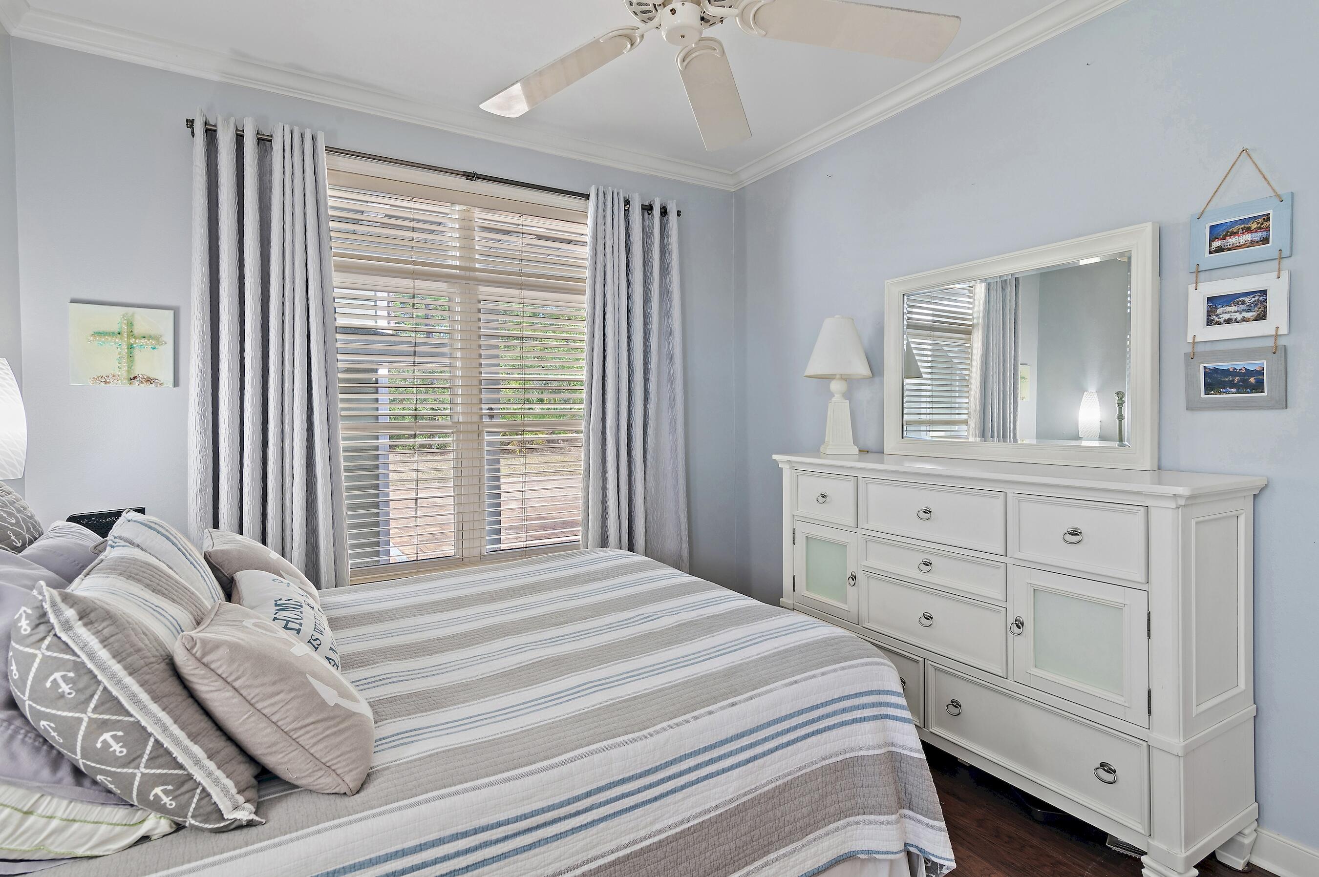 SEA DUNES - Residential