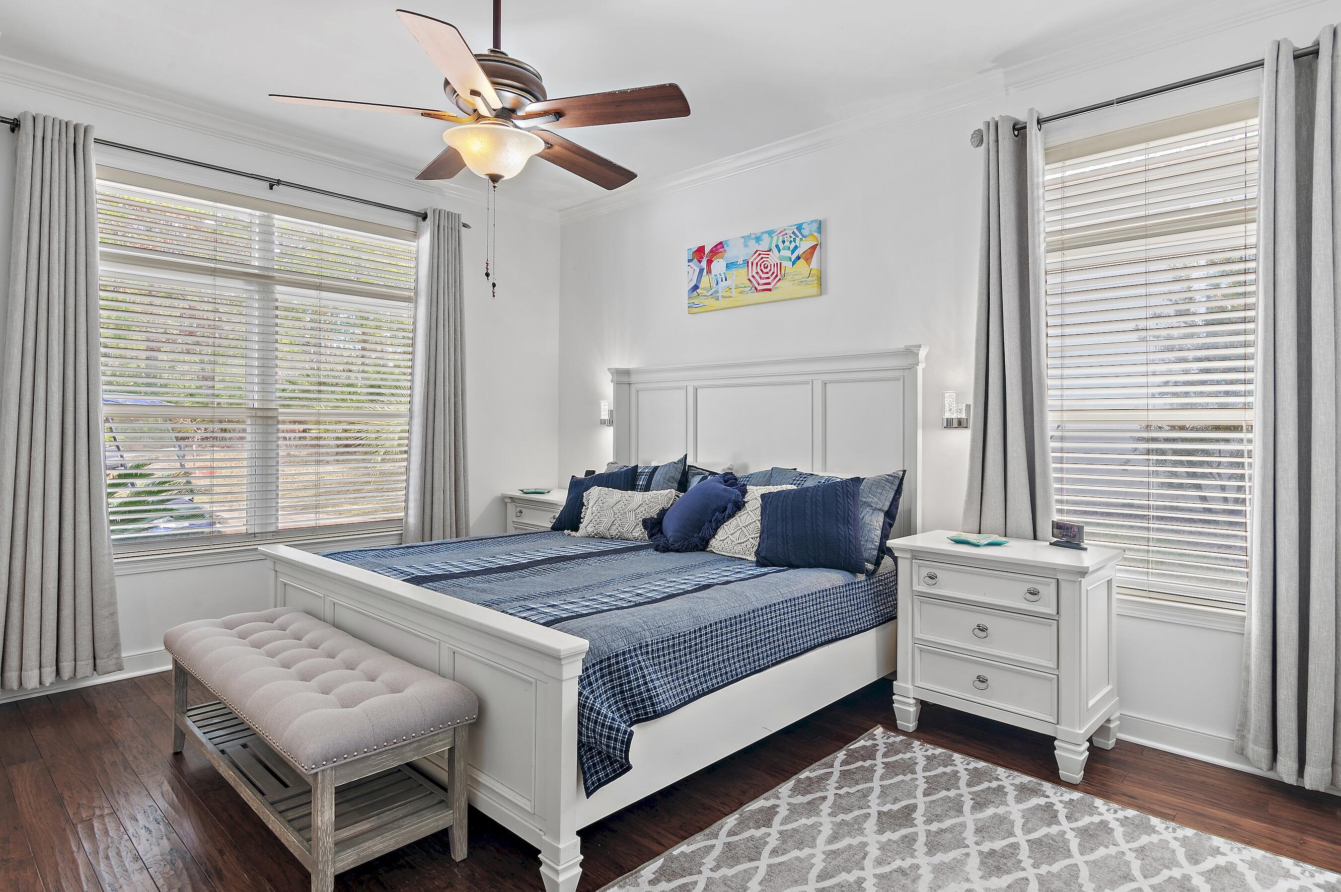 SEA DUNES - Residential