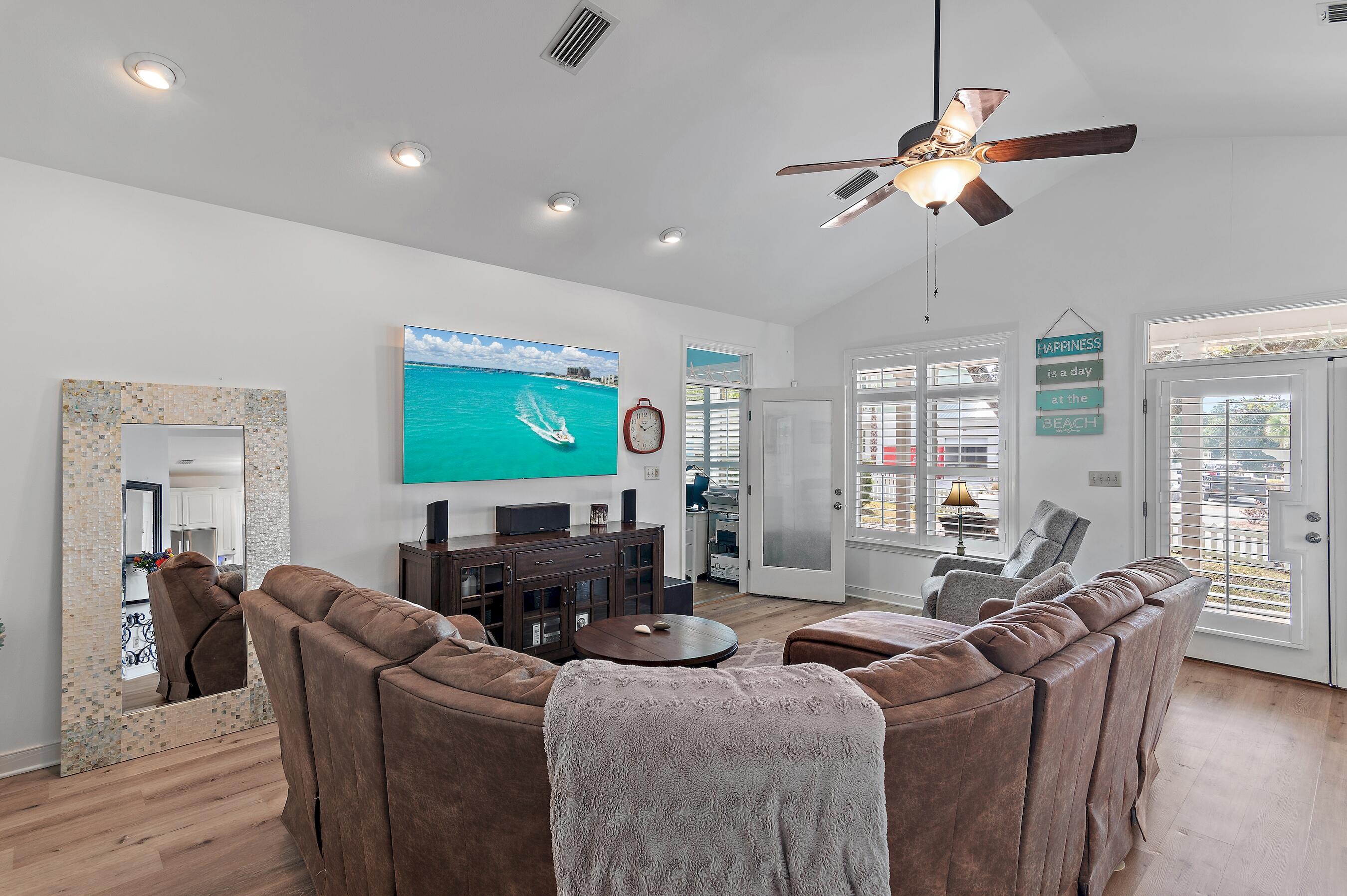 SEA DUNES - Residential