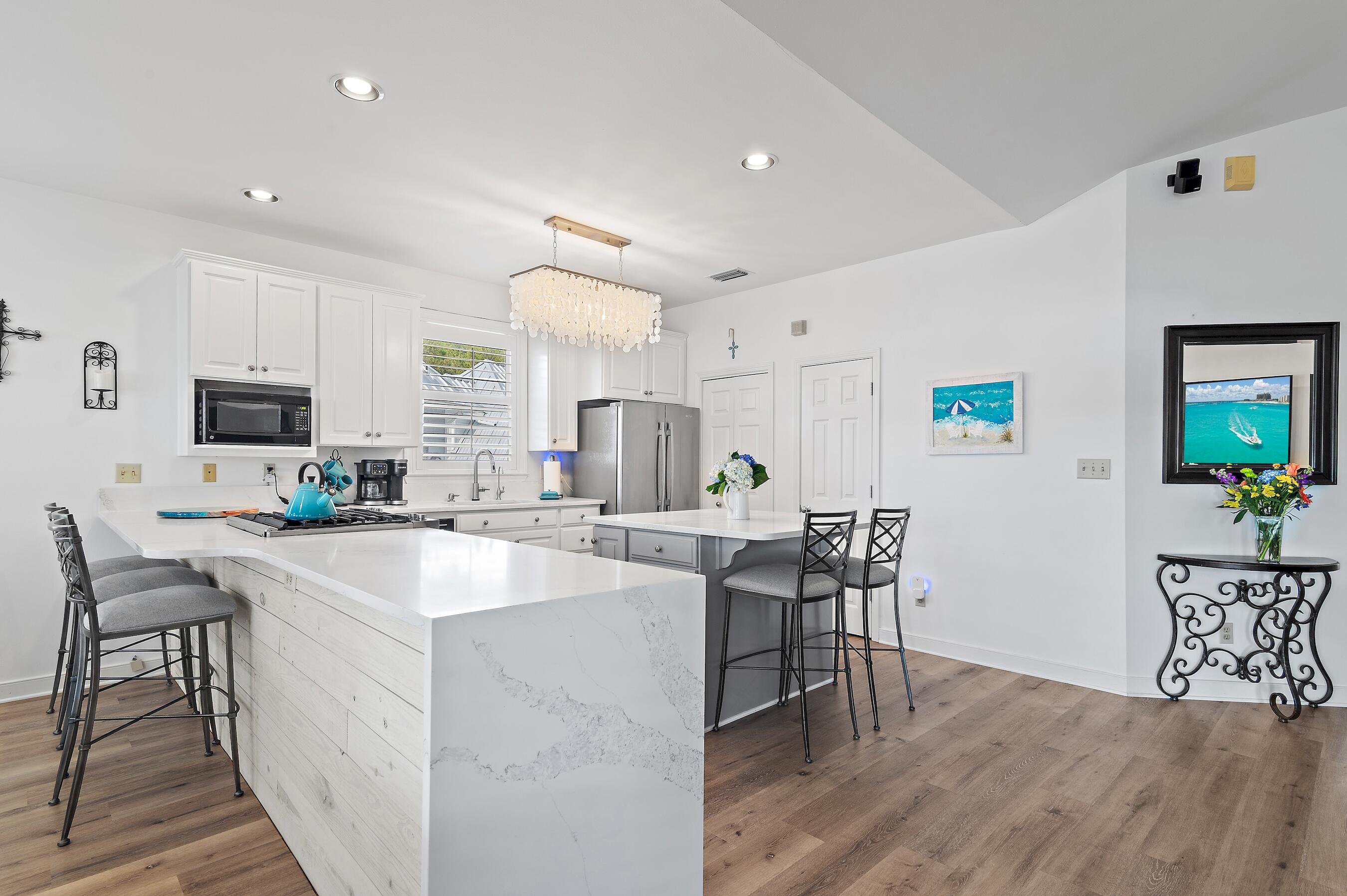 SEA DUNES - Residential