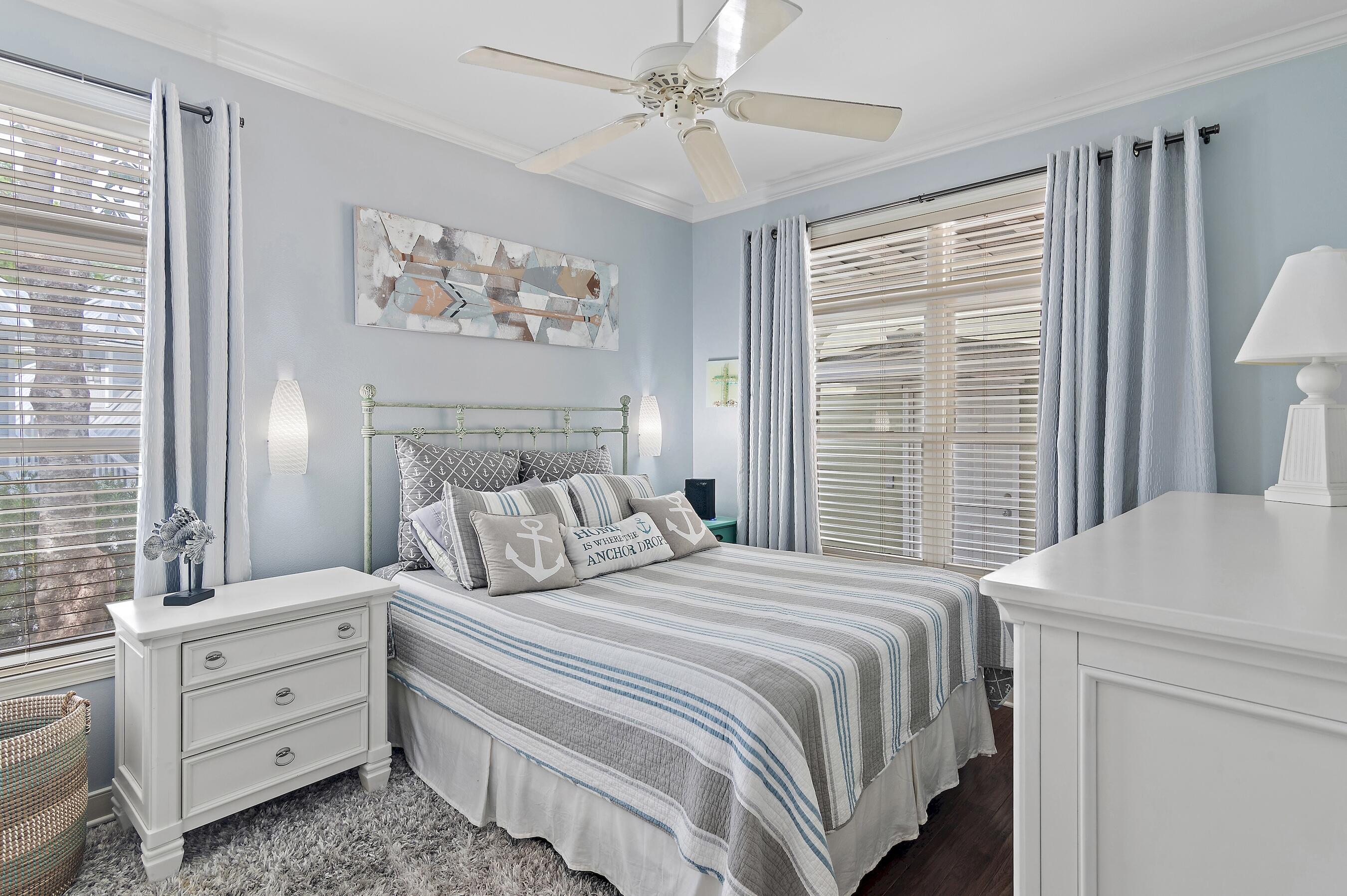 SEA DUNES - Residential