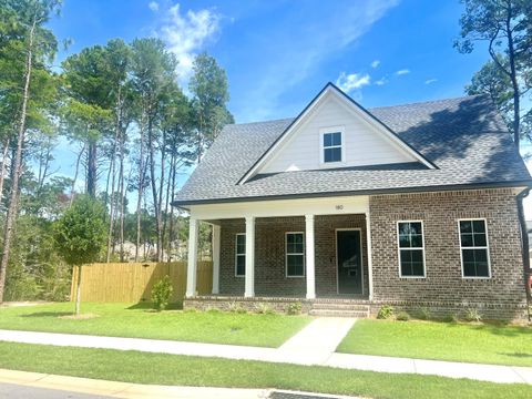 A home in Niceville