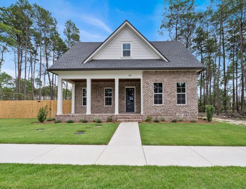 A home in Niceville