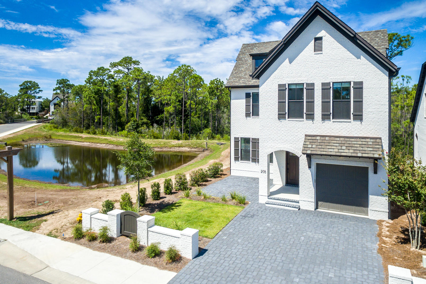 RIDGEWALK - Residential