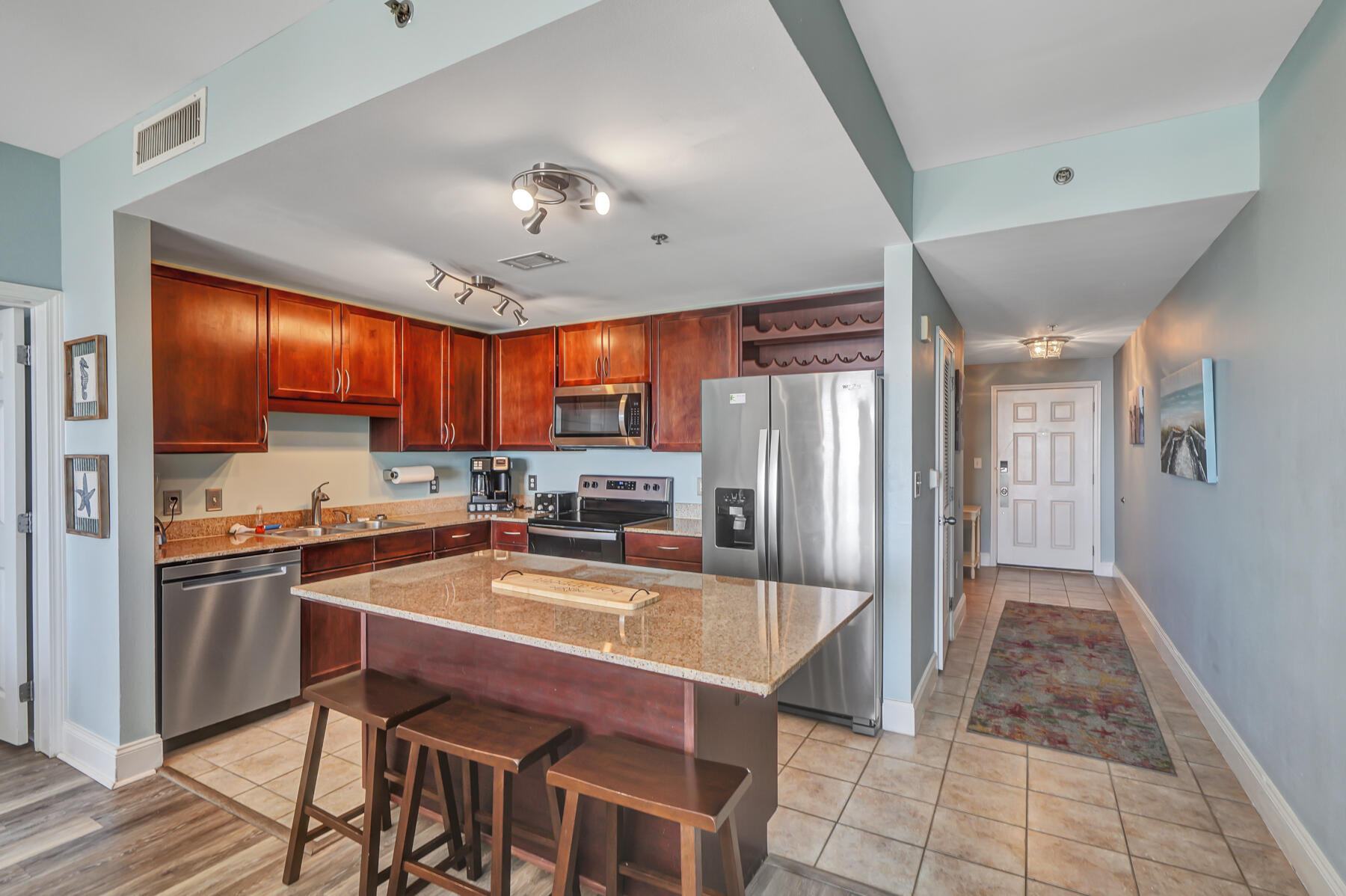 Laketown Warf - Residential