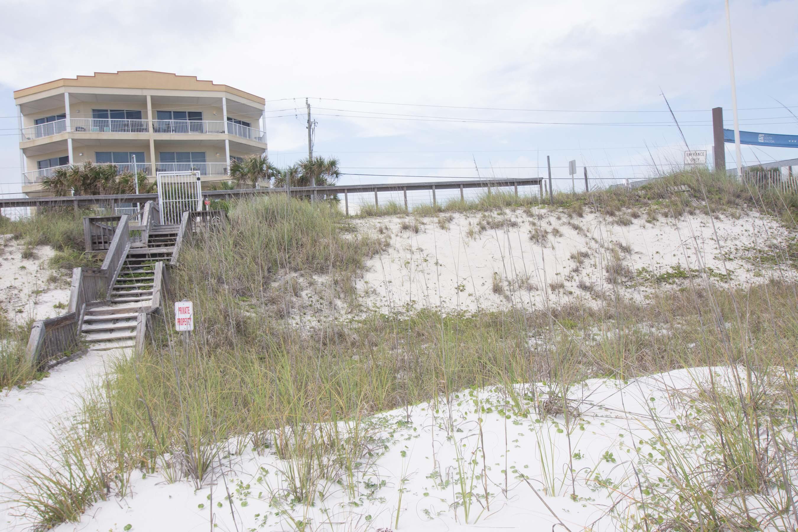 CRYSTAL VIEW CONDO - Residential