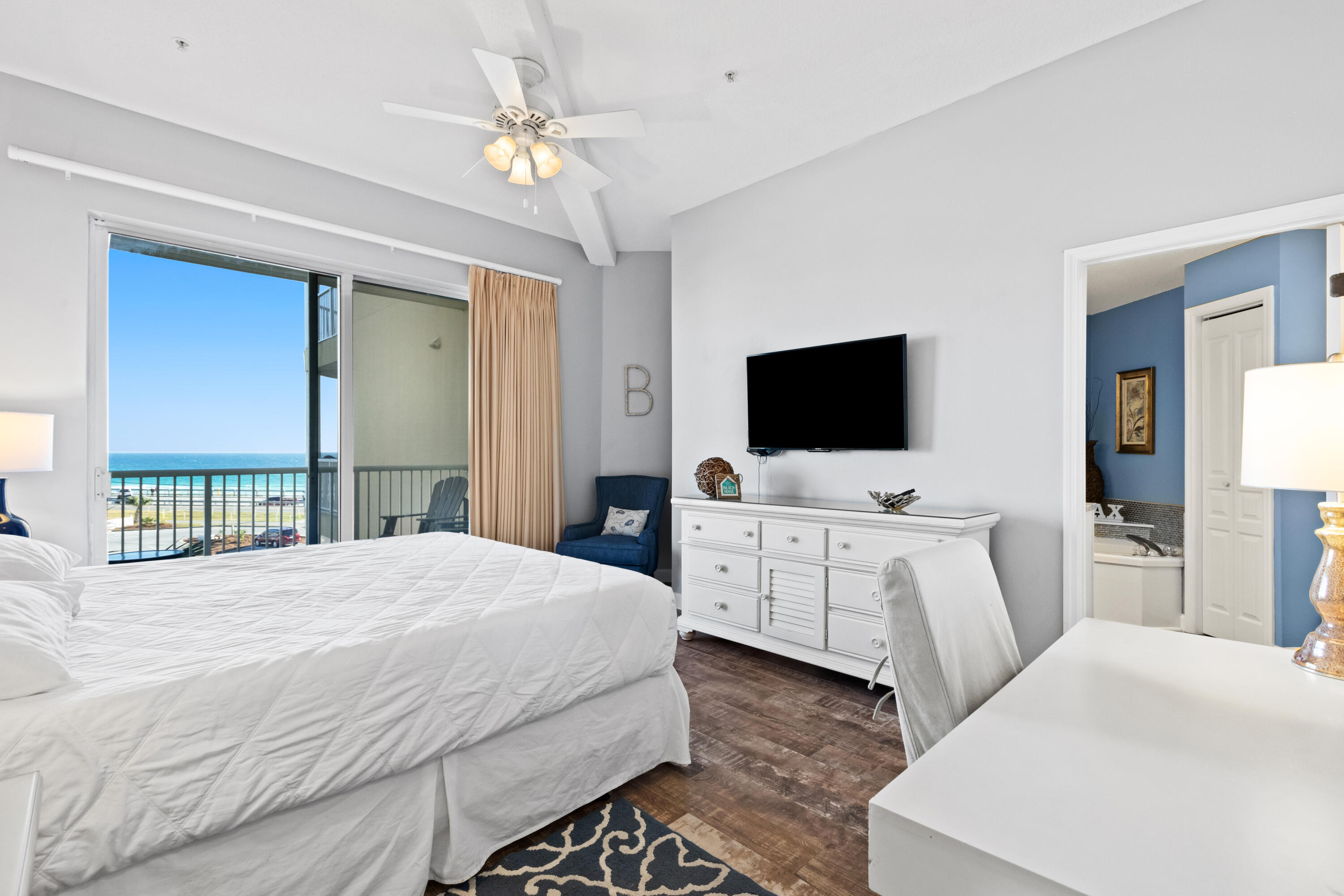 CRYSTAL VIEW CONDO - Residential