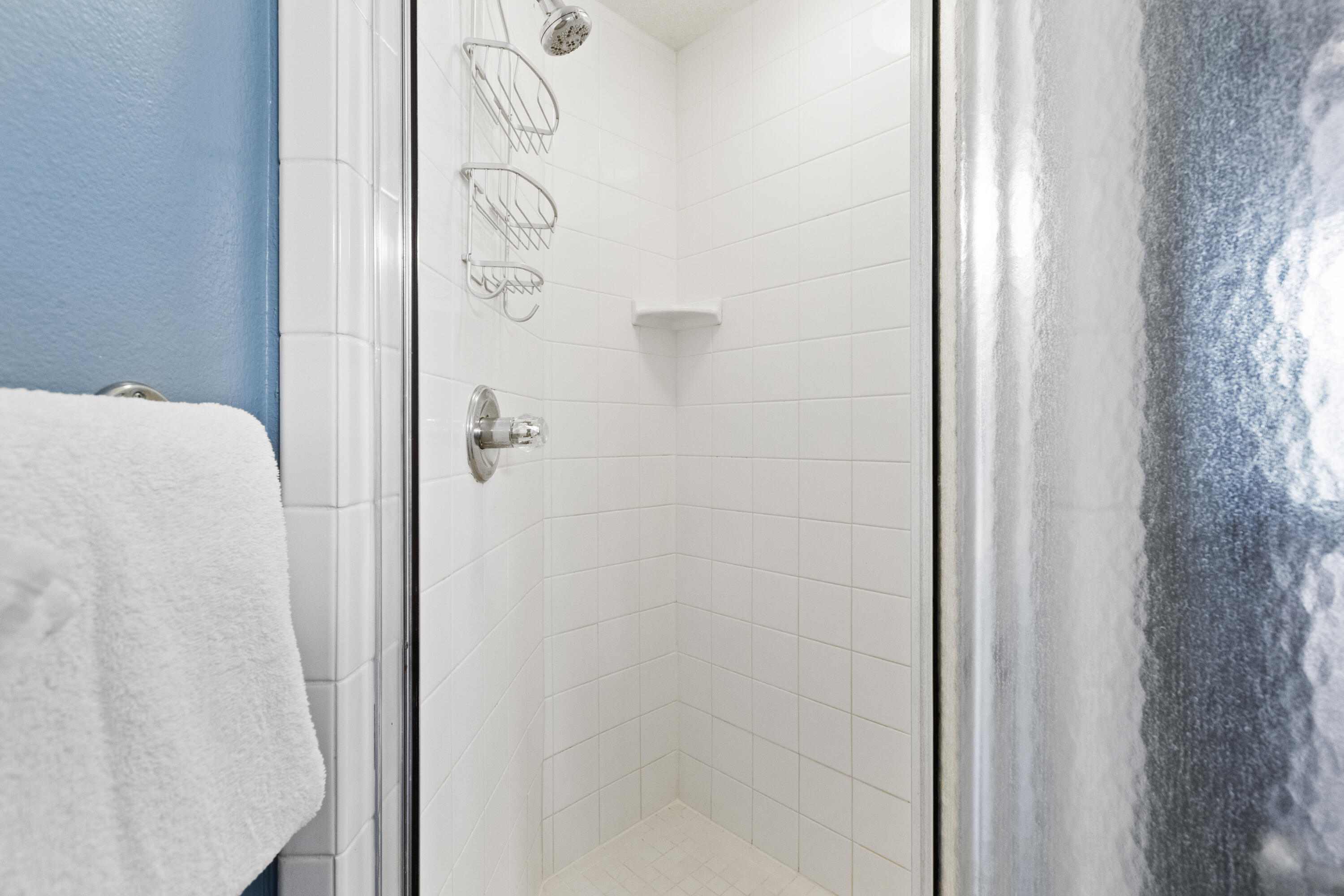 CRYSTAL VIEW CONDO - Residential