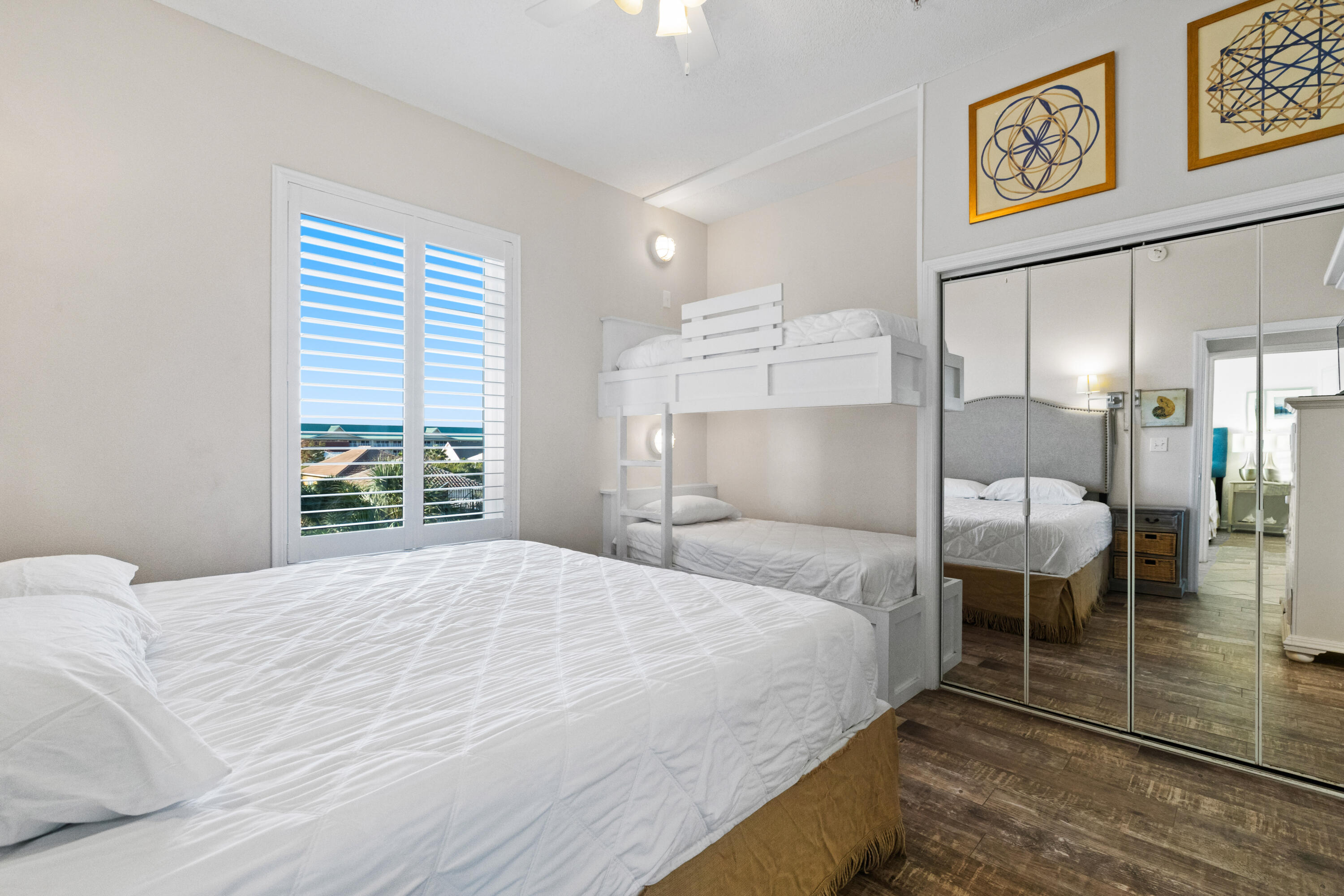 CRYSTAL VIEW CONDO - Residential