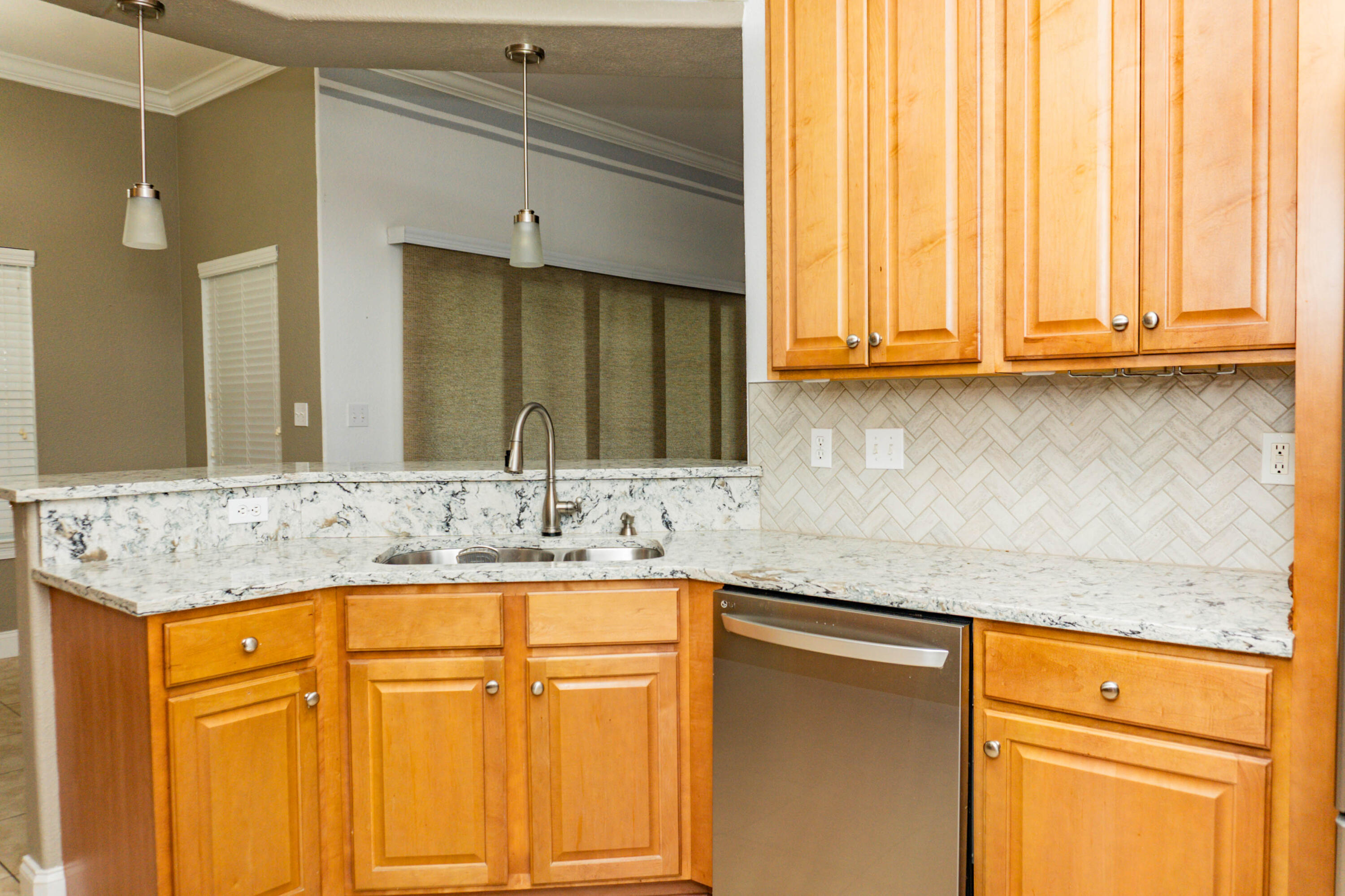 CHANAN ESTATES - Residential Lease