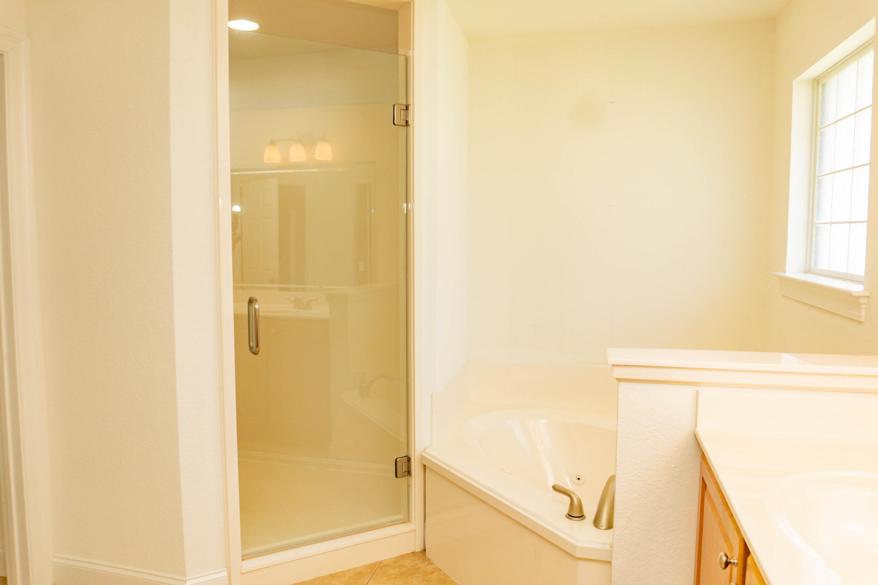 CHANAN ESTATES - Residential Lease