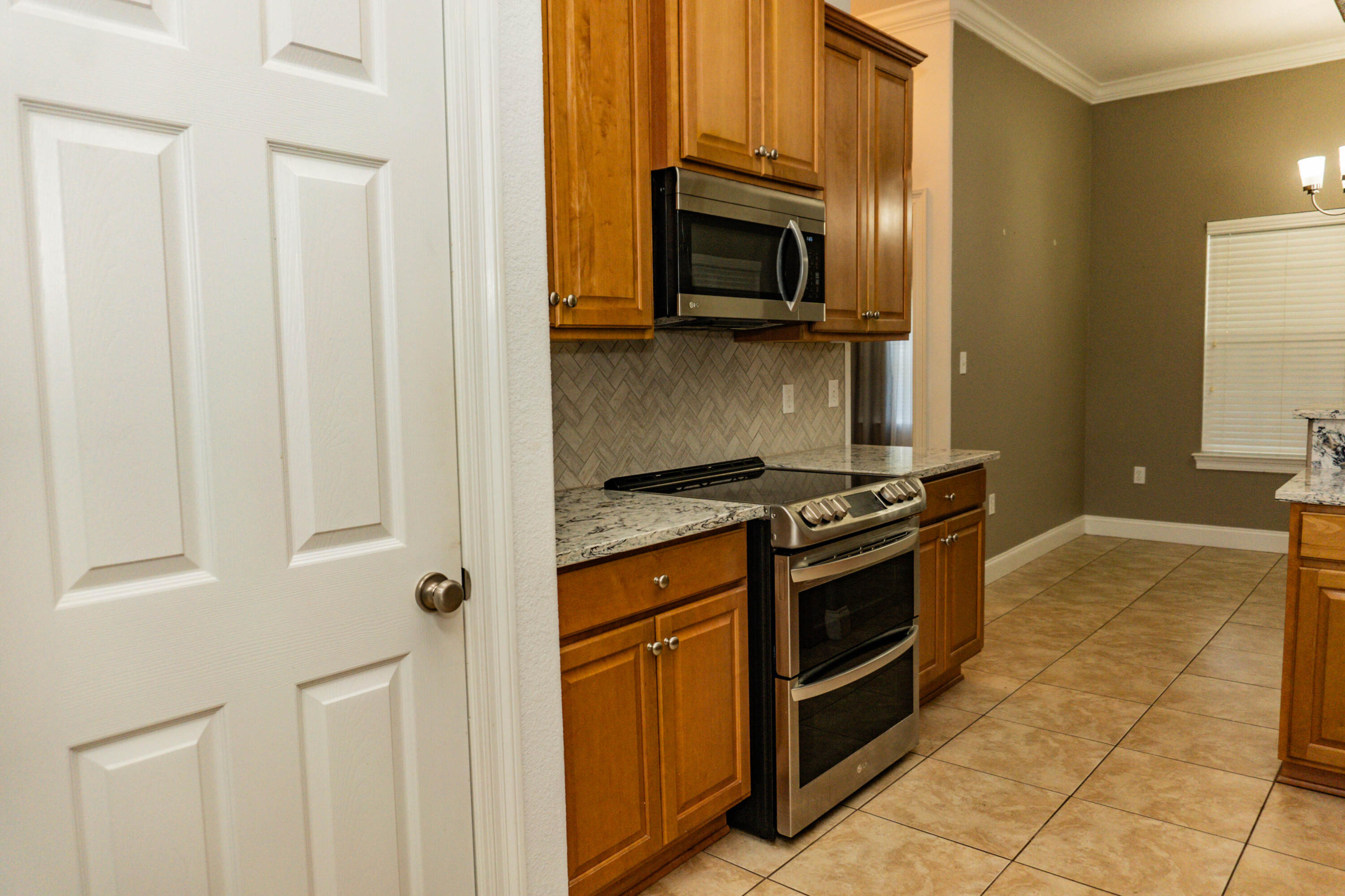CHANAN ESTATES - Residential Lease