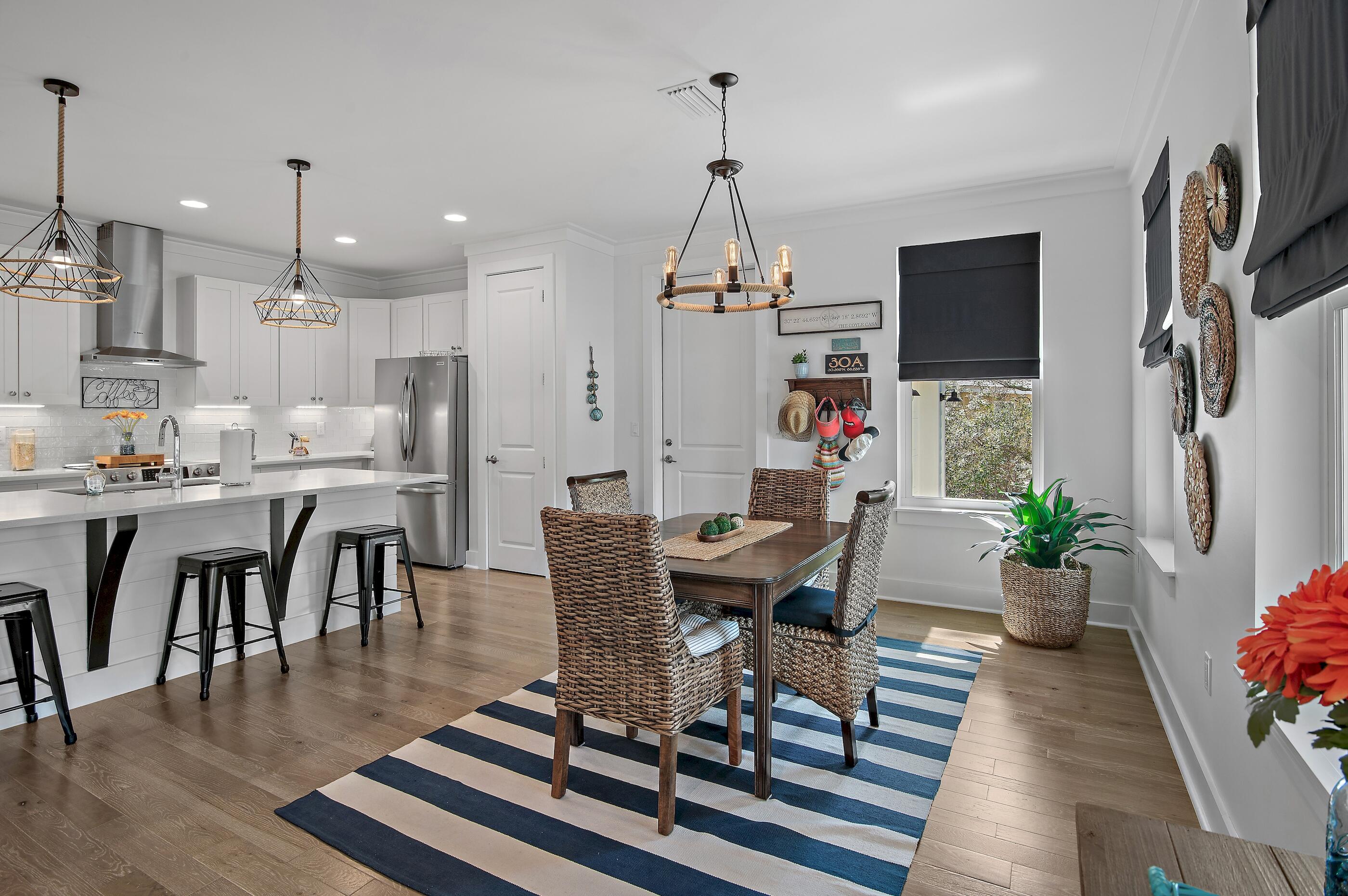 MONARCH ESTATES - Residential