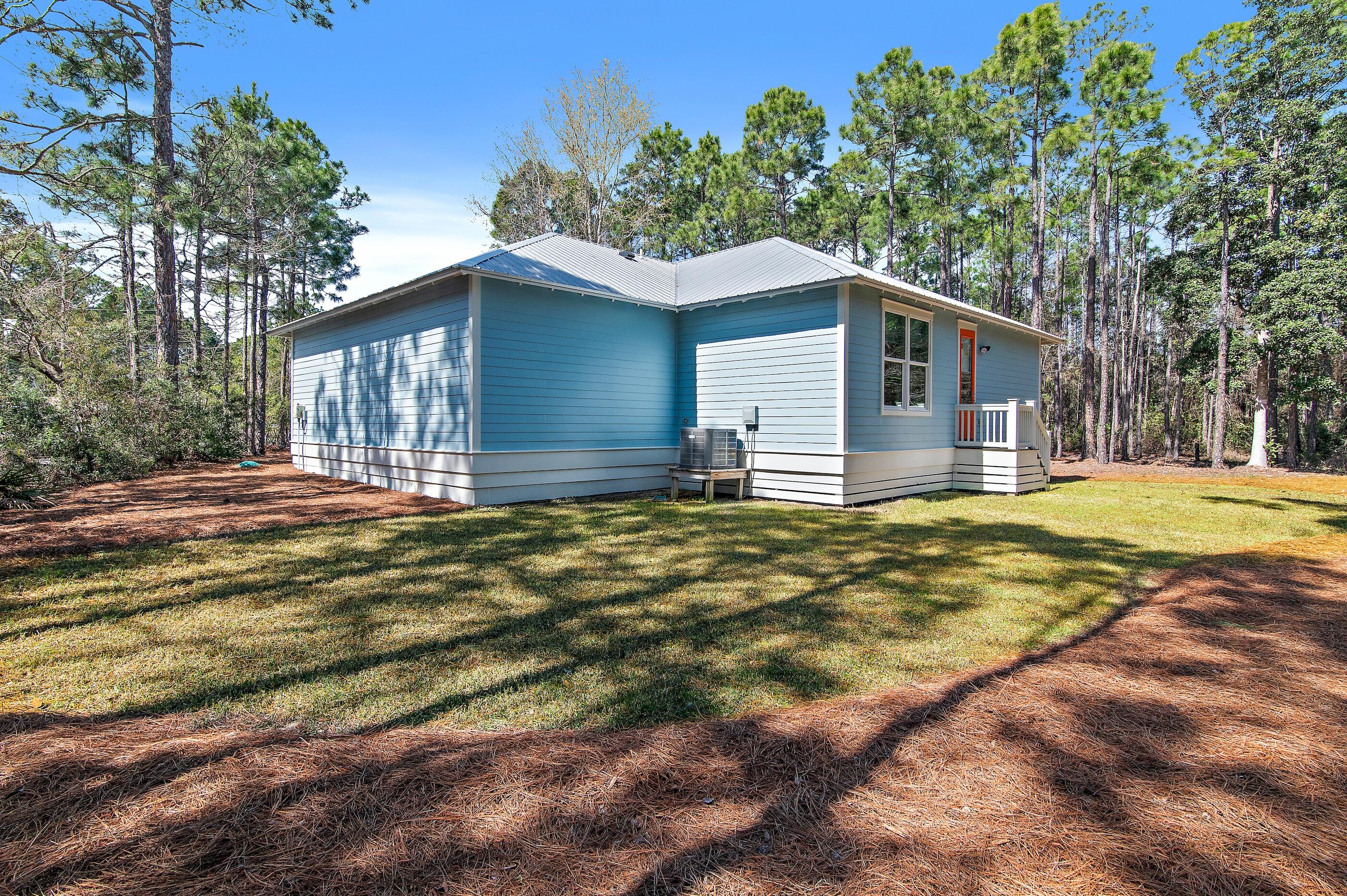 MONARCH ESTATES - Residential