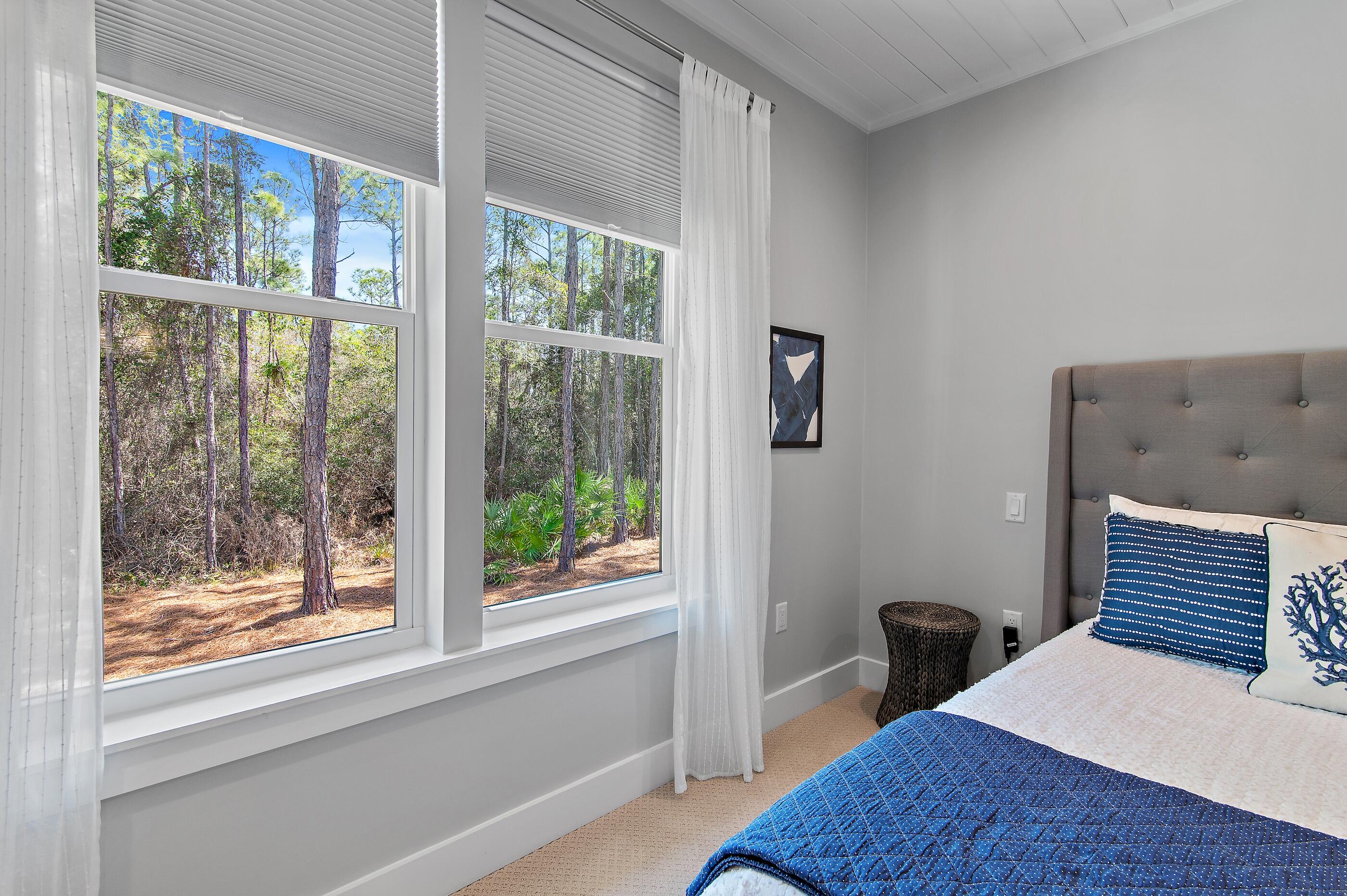 MONARCH ESTATES - Residential