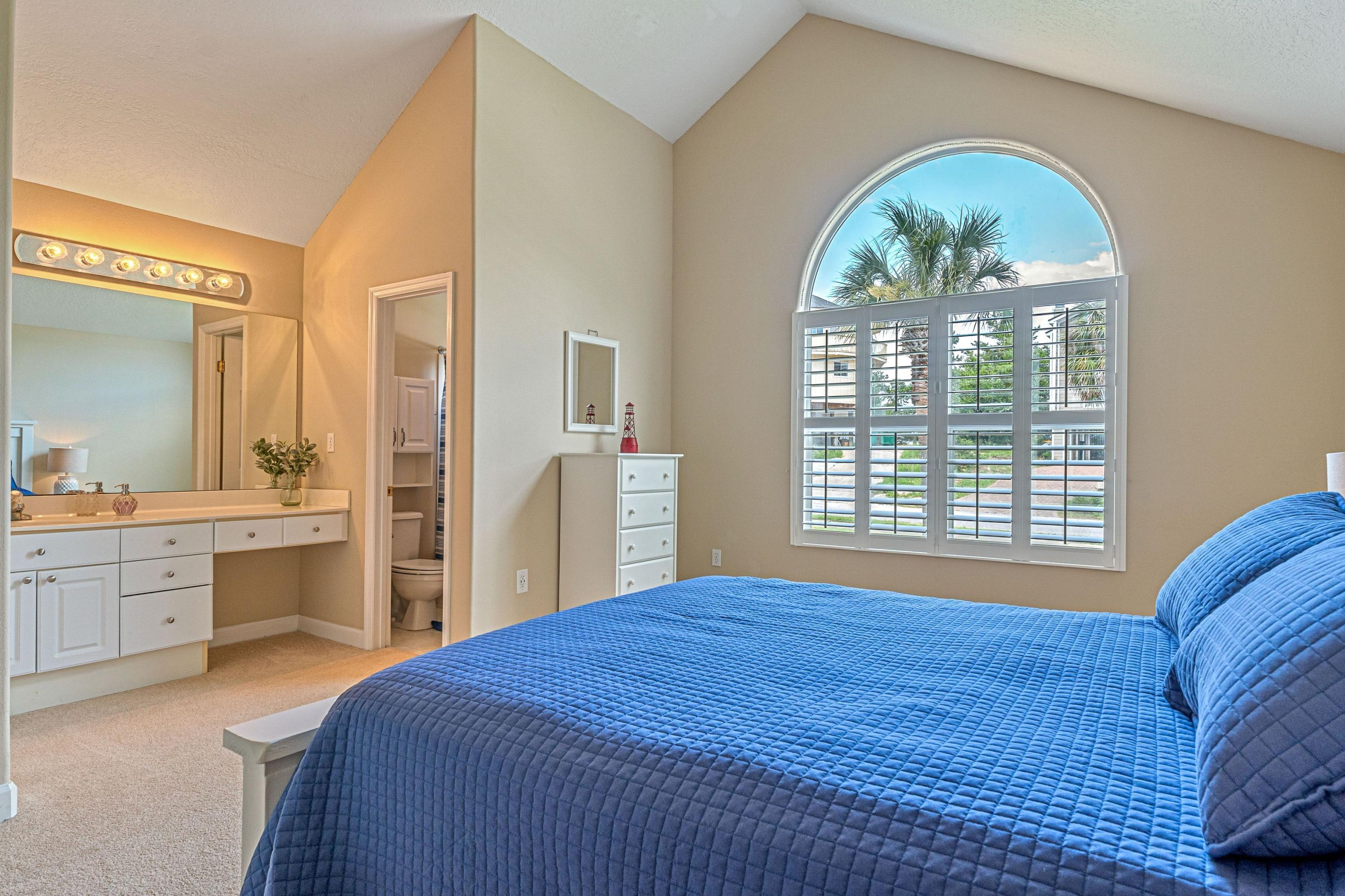 PELICAN PLACE T/H WEST - Residential