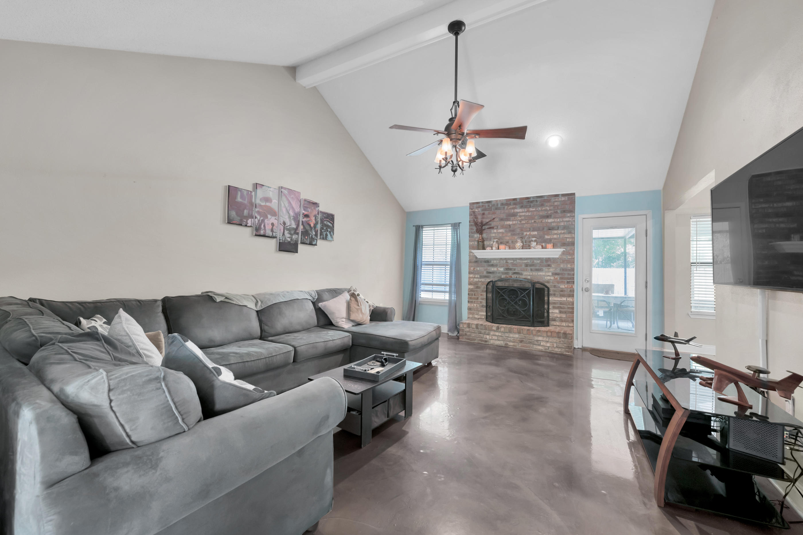 CHATEAU PRES DE LA MER - Residential