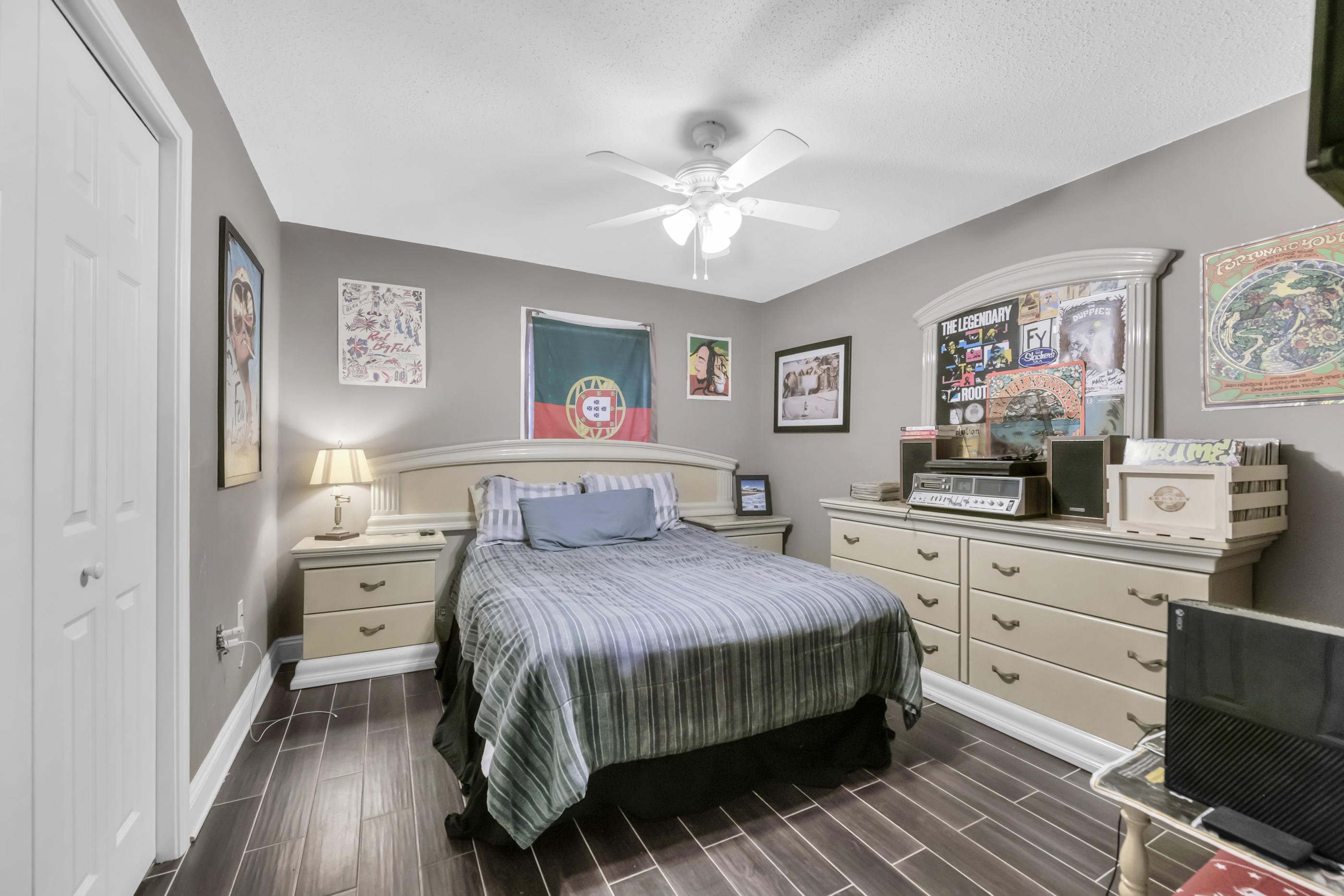 CHATEAU PRES DE LA MER - Residential