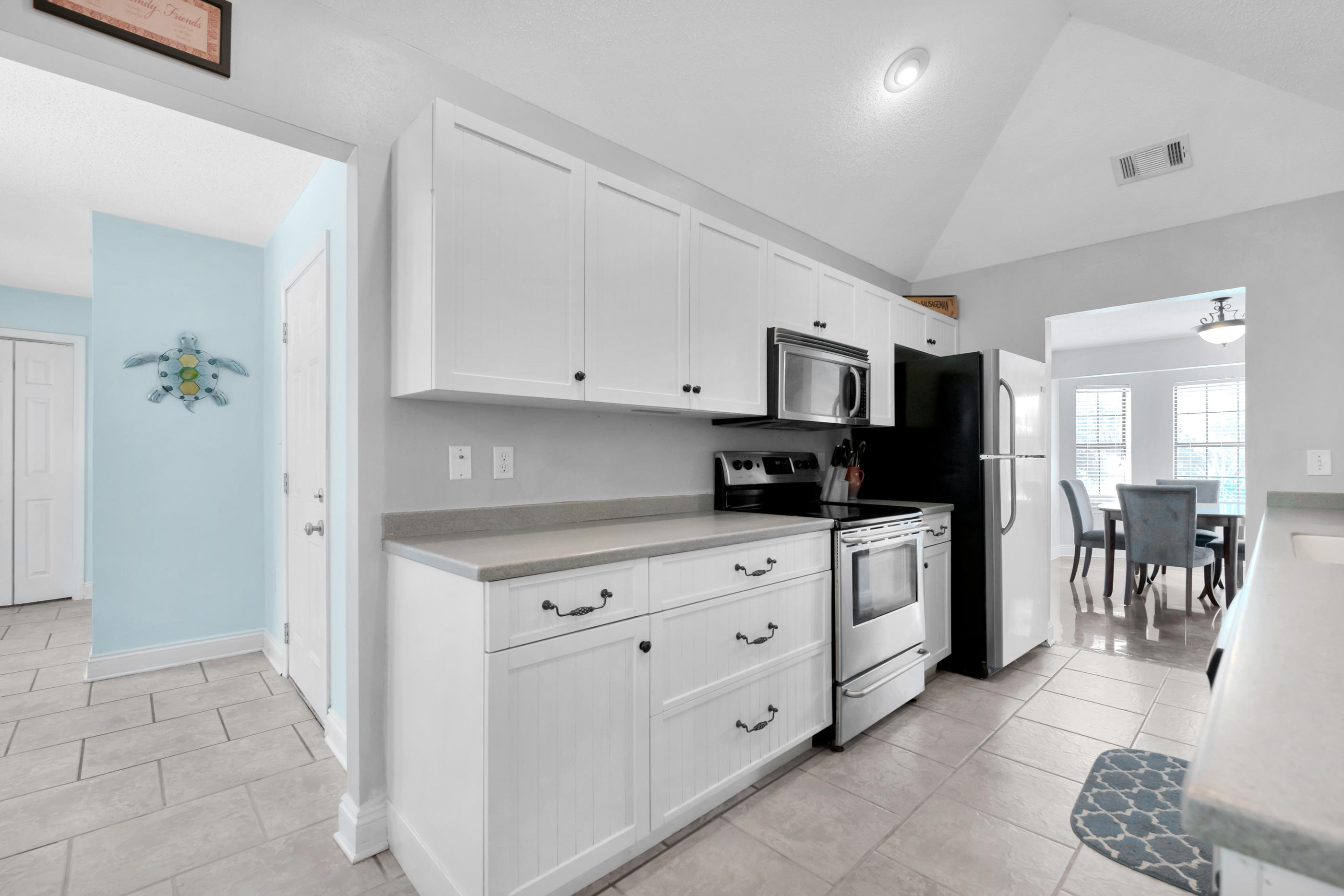 CHATEAU PRES DE LA MER - Residential