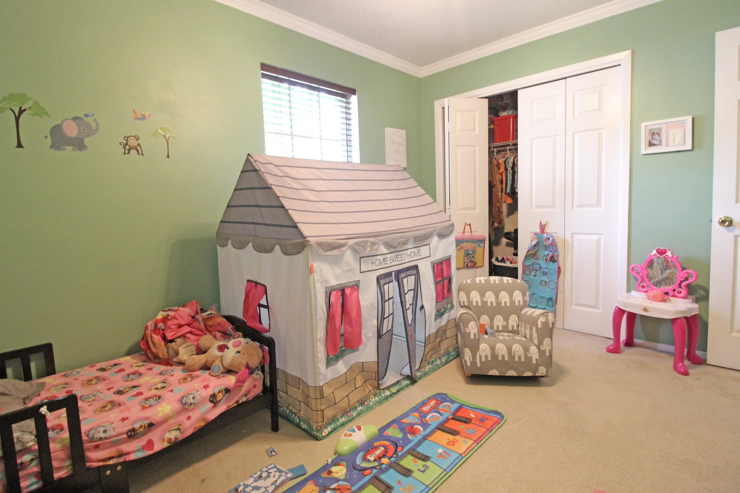 PARKWOOD LANE BLUEWATER BAY - Residential