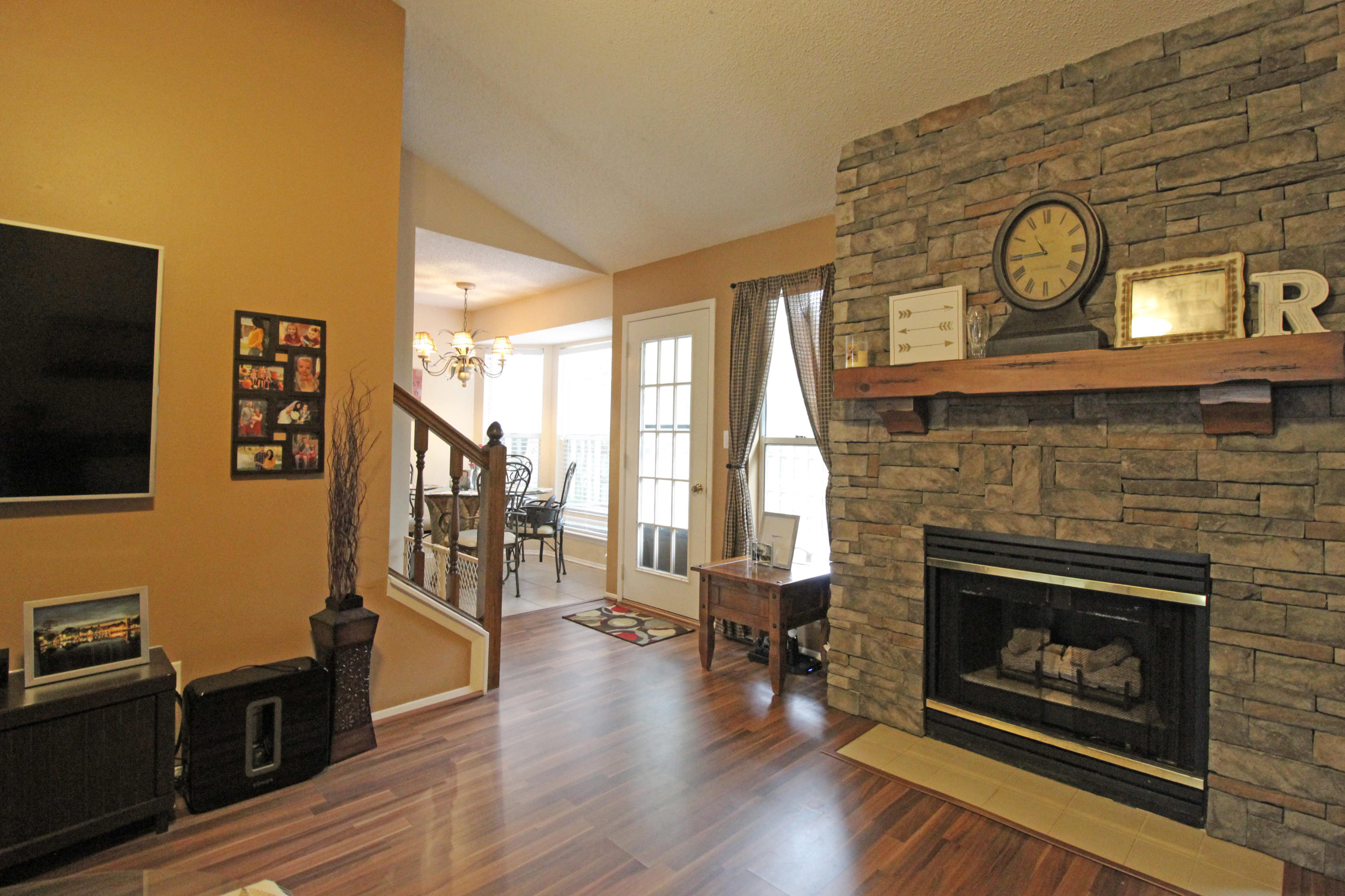 PARKWOOD LANE BLUEWATER BAY - Residential