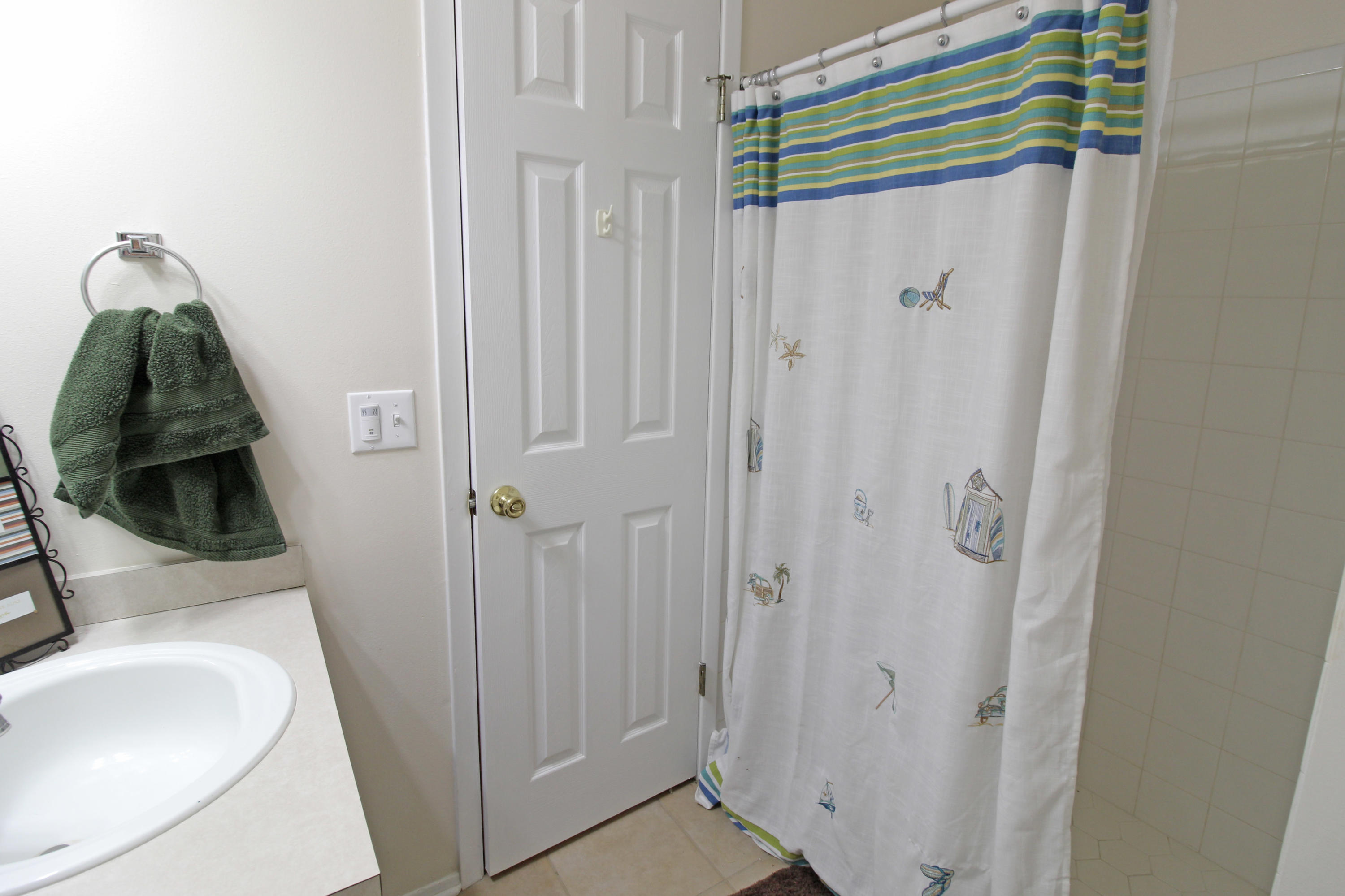 PARKWOOD LANE BLUEWATER BAY - Residential