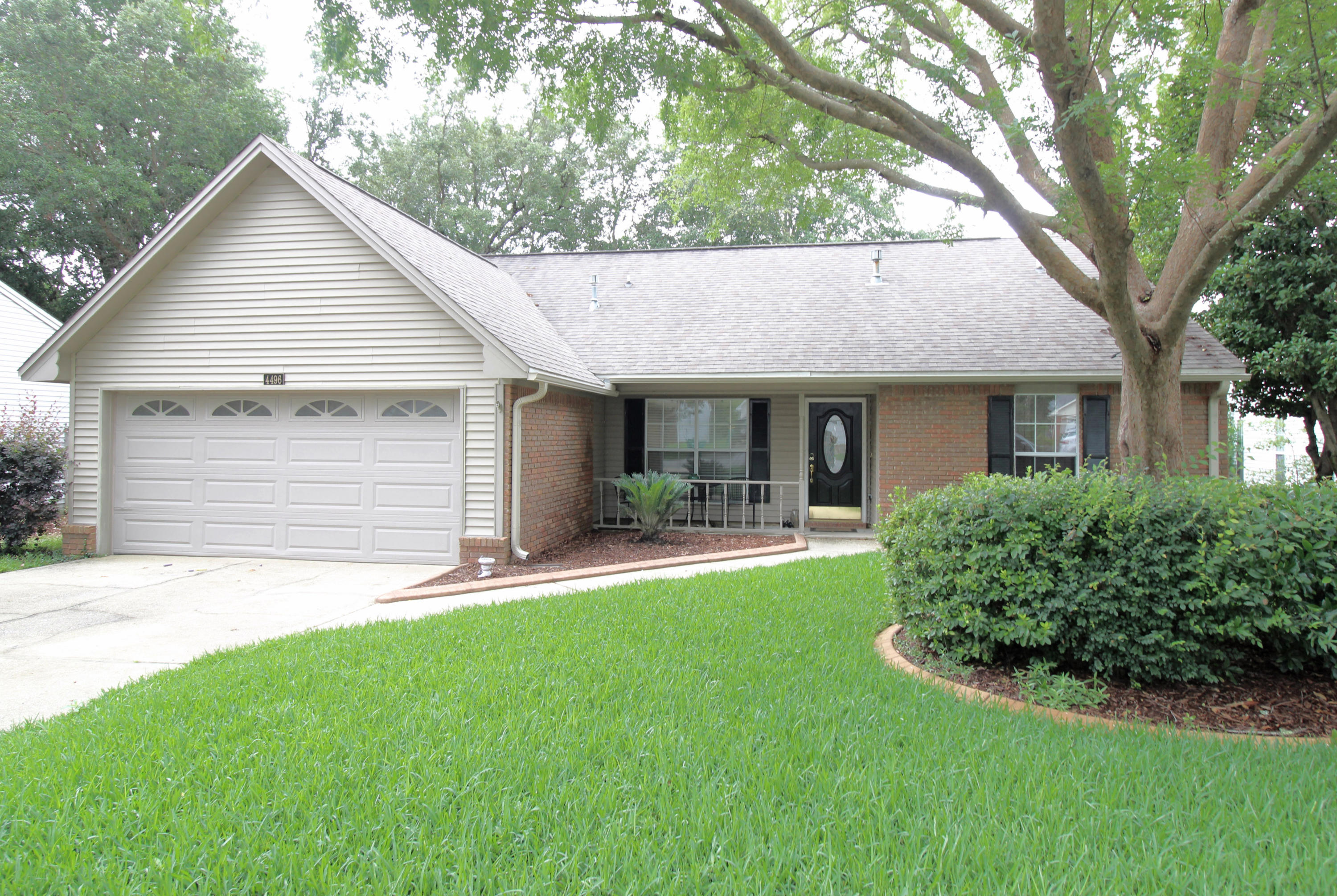 PARKWOOD LANE BLUEWATER BAY - Residential