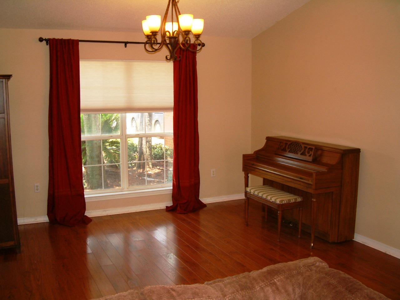 HAMPTON RIDGE ESTATES - Residential