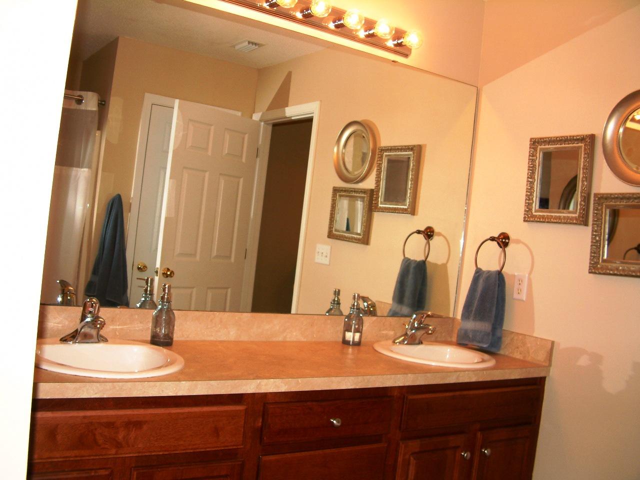 HAMPTON RIDGE ESTATES - Residential