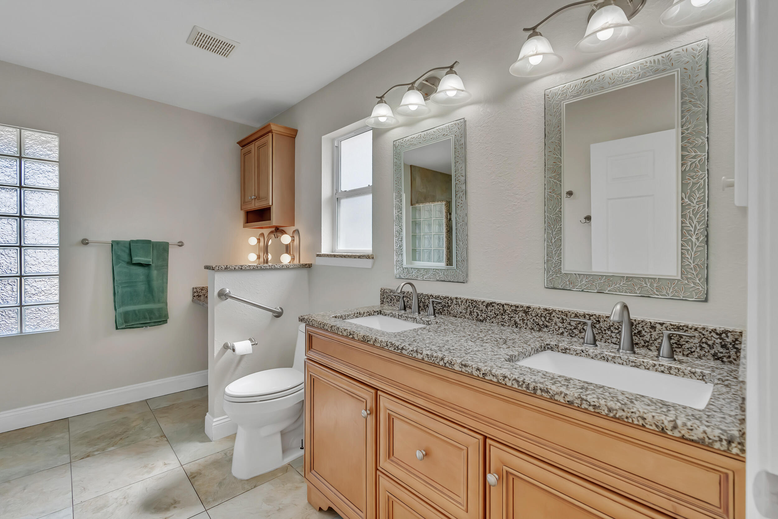 MARAVILLA COTTAGES - Residential