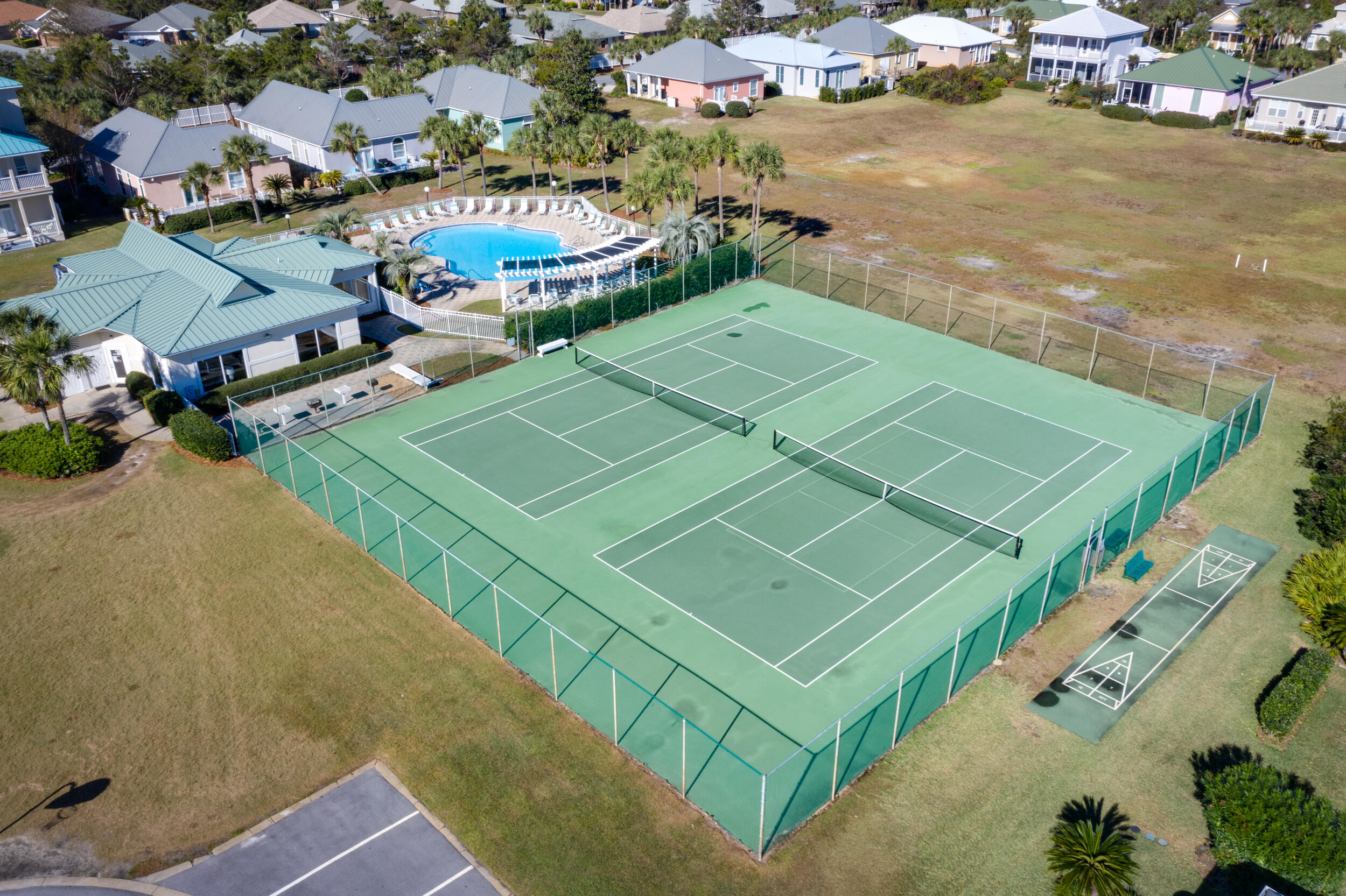 MARAVILLA COTTAGES - Residential