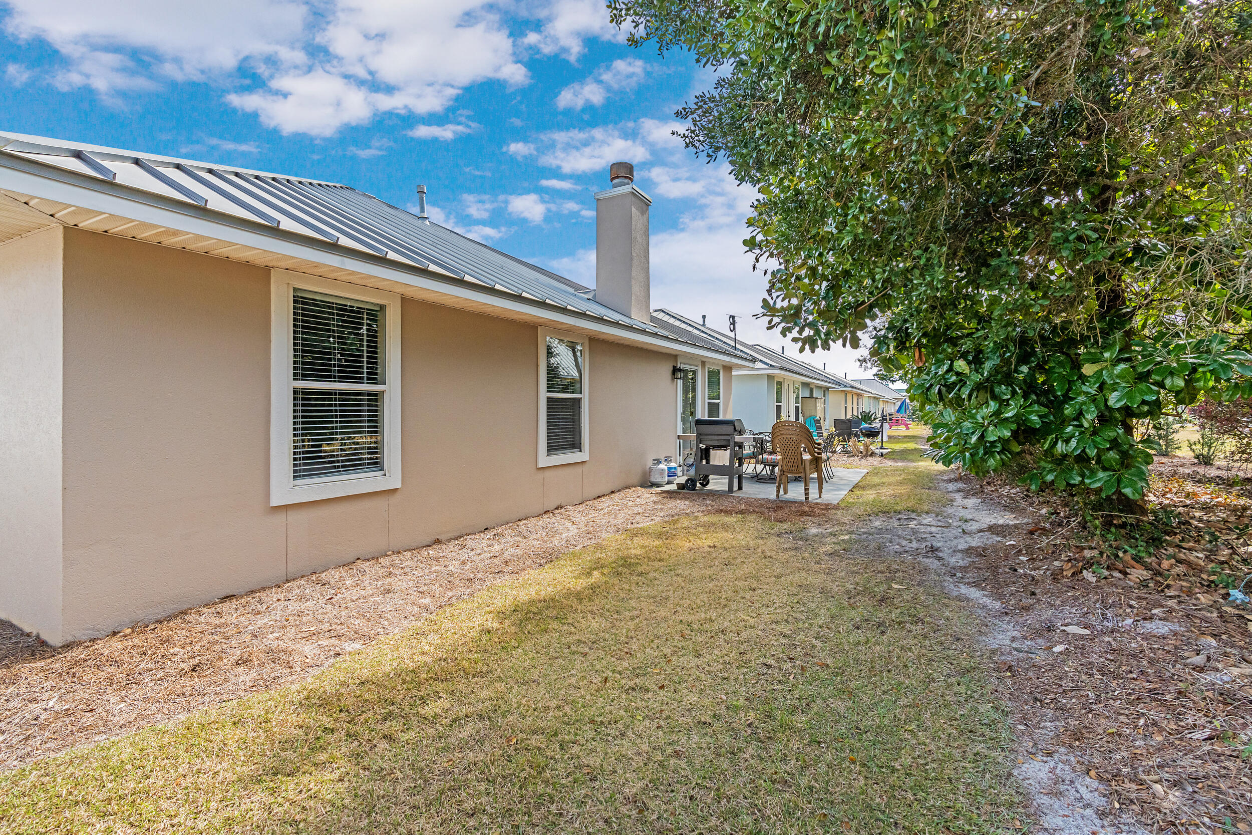 MARAVILLA COTTAGES - Residential